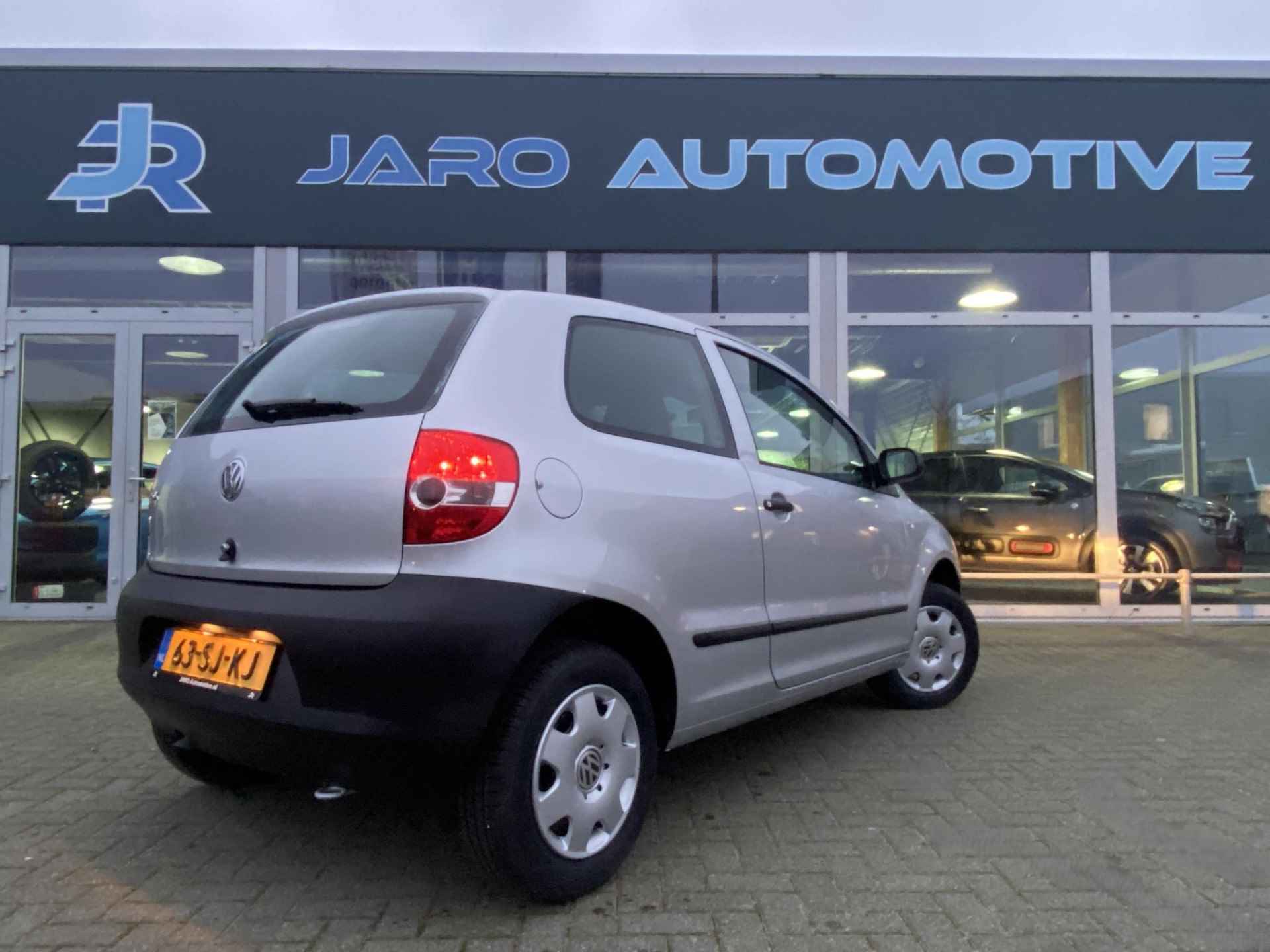 Volkswagen Fox 1.2 Trendline | DAB+ | Bluetooth | 4 nieuwe 4-seizoenenbanden | Nette auto! - 31/33