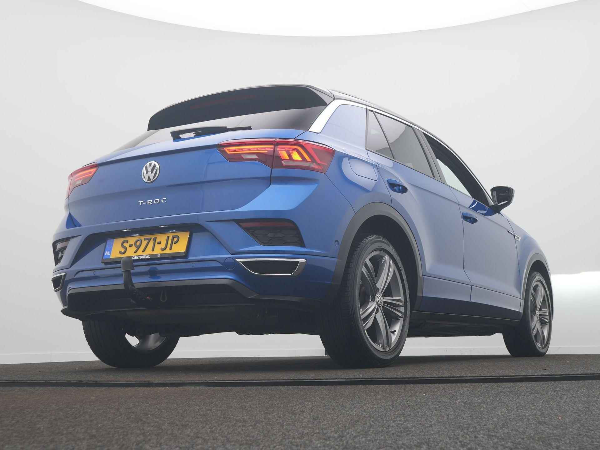 Volkswagen T-Roc 1.5 TSI Sport / Panodak / Camera / Trekhaak / Virtual - 10/54