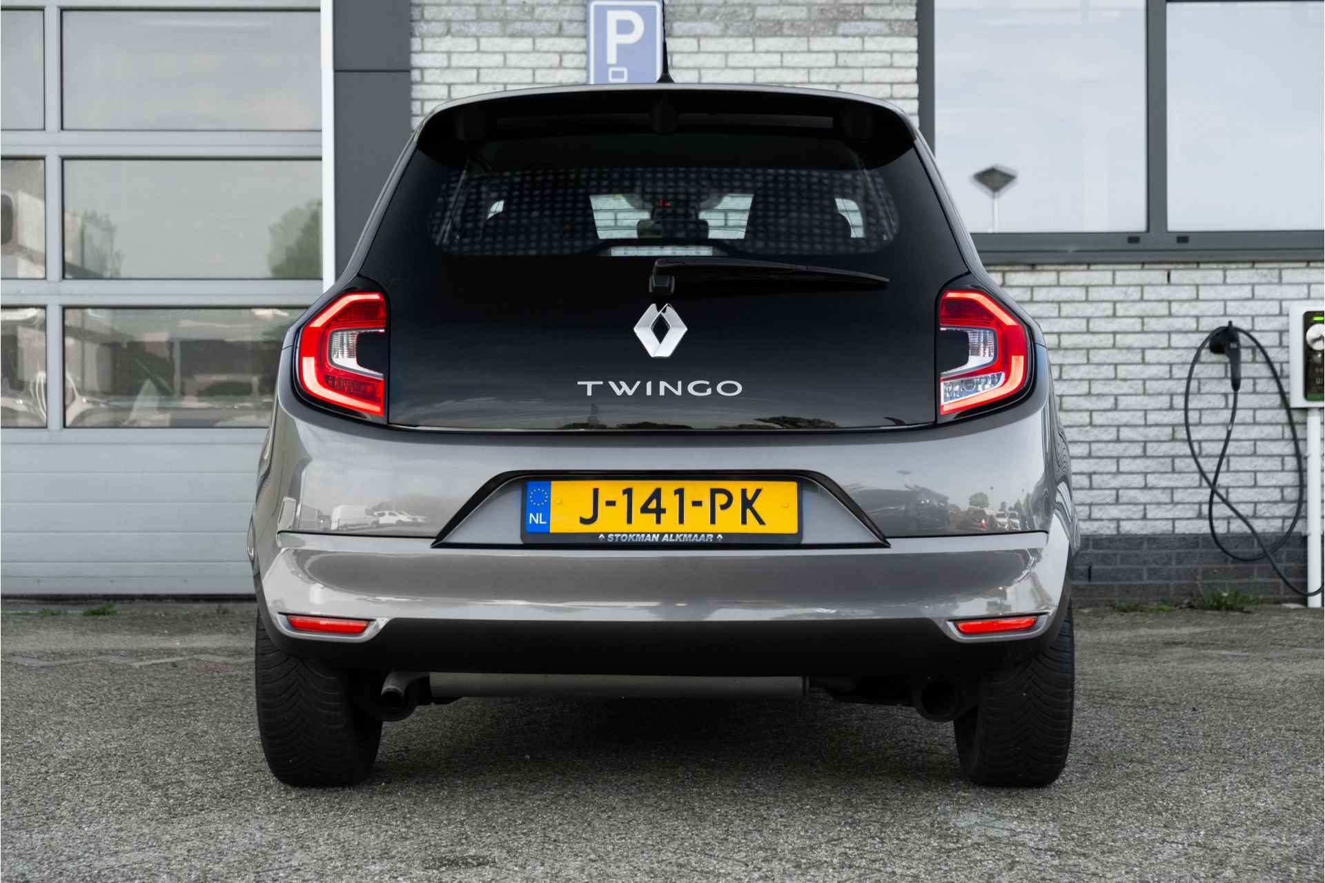 Renault Twingo 1.0 SCe Collection | 4 seizoensbanden | Airco | Ramen en spiegels voor elektrisch bedienbaar | | incl. Bovag rijklaarpakket met 12 maanden garantie | - 4/40