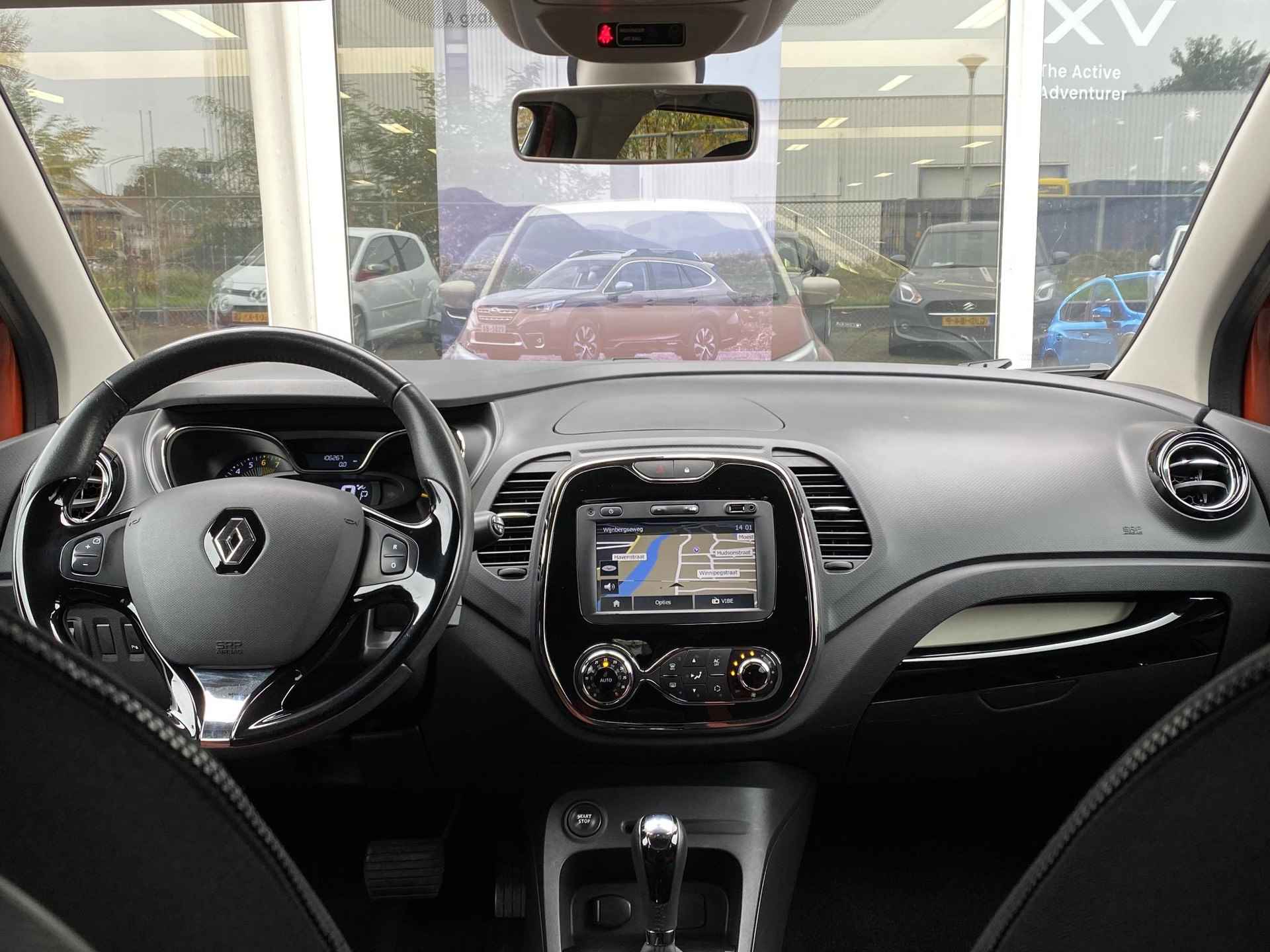 Renault Captur 1.2 TCe Expression | Verwarmde Voorstoelen | Navigatie | Achteruitrijcamera | Parkeersensoren Achter | Klimaat controle | Automaat | - 4/34