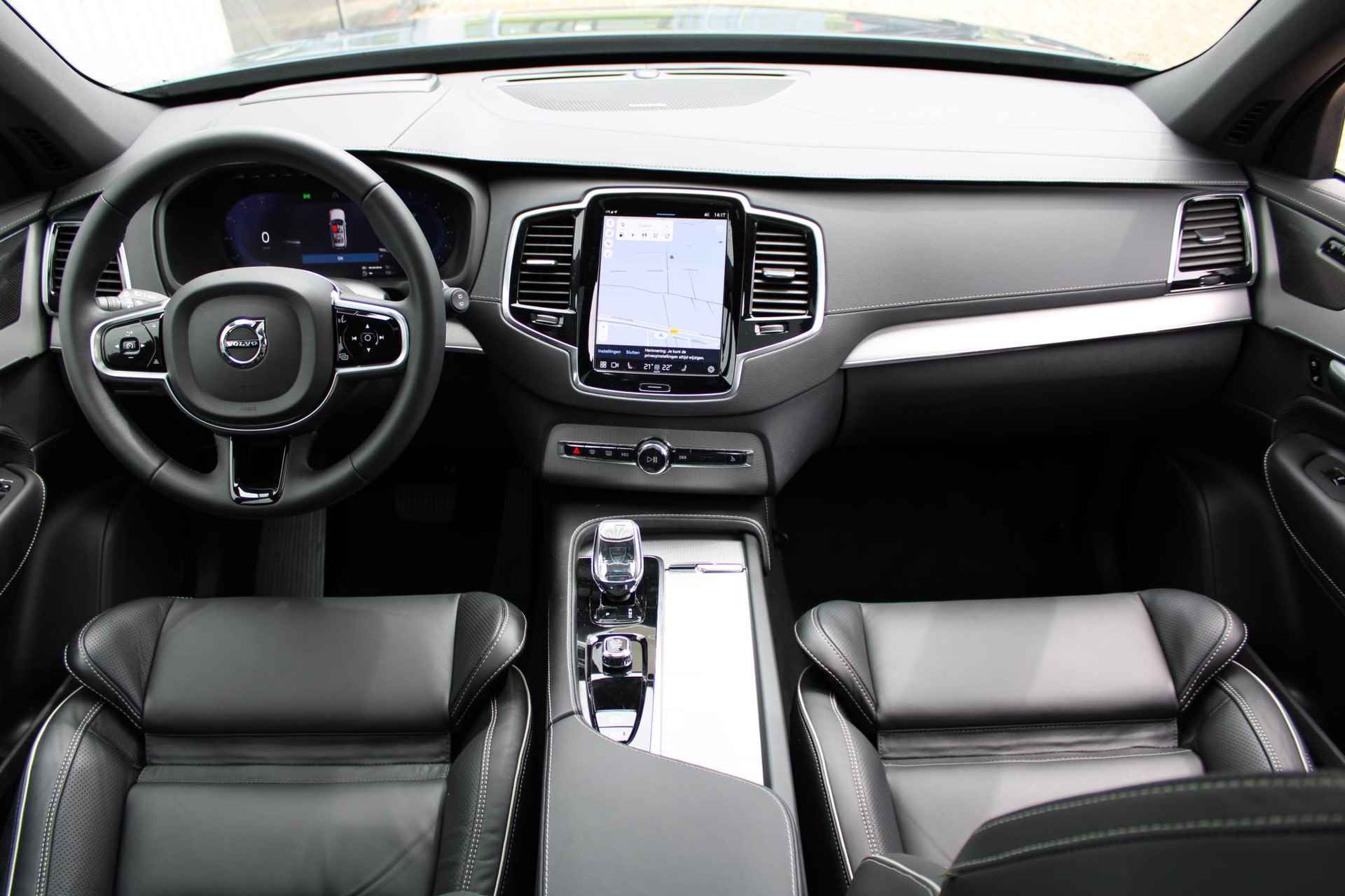 Volvo XC90 T8 Recharge AWD Plus Dark, Panoramadak, 360 graden camera, Head up Display, Sportstoelen, Google Services, - 10/32