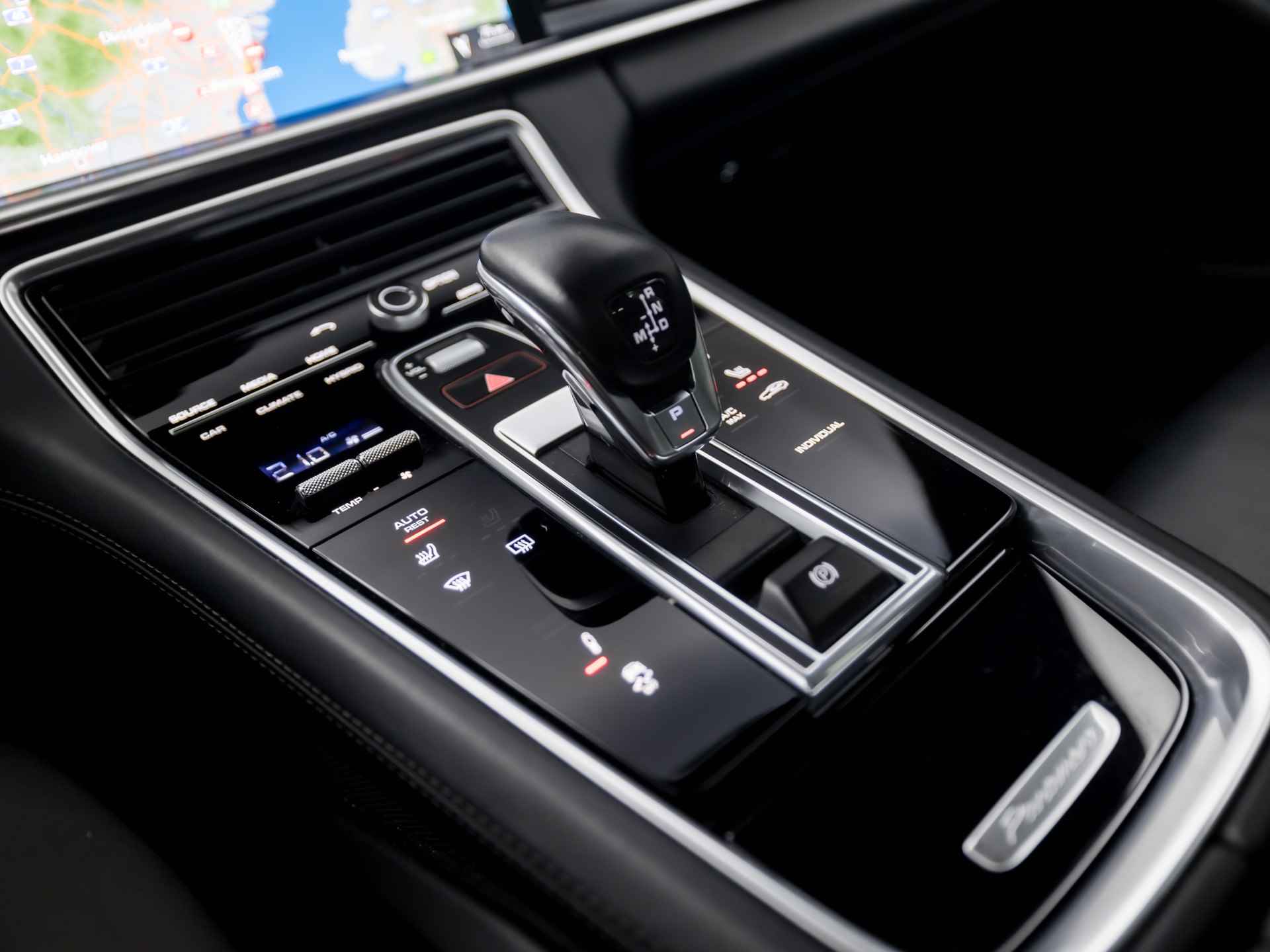 Porsche Panamera Sport Turismo 2.9 4 E-Hybrid Sportdesign 463Pk Automaat (PANORAMADAK, APPLE CARPLAY, SOFT CLOSE, LUCHTVERING, MATRIX LED, GROOT NAVI, MEMORY SEATS, ADAPTIVE CRUISE, NIEUWSTAAT) - 11/49