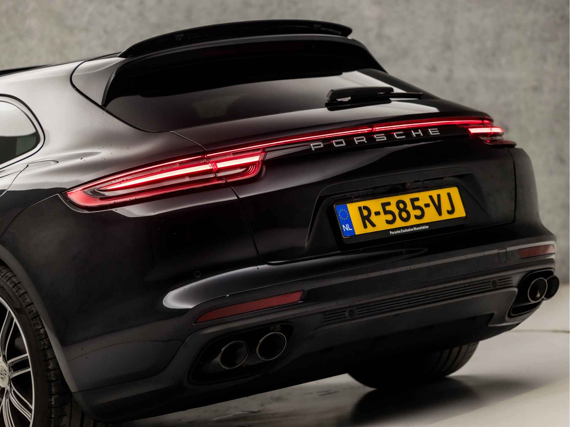 Porsche Panamera Sport Turismo 2.9 4 E-Hybrid Sportdesign 463Pk Automaat (PANORAMADAK, APPLE CARPLAY, SOFT CLOSE, LUCHTVERING, MATRIX LED, GROOT NAVI, MEMORY SEATS, ADAPTIVE CRUISE, NIEUWSTAAT) - 13/49