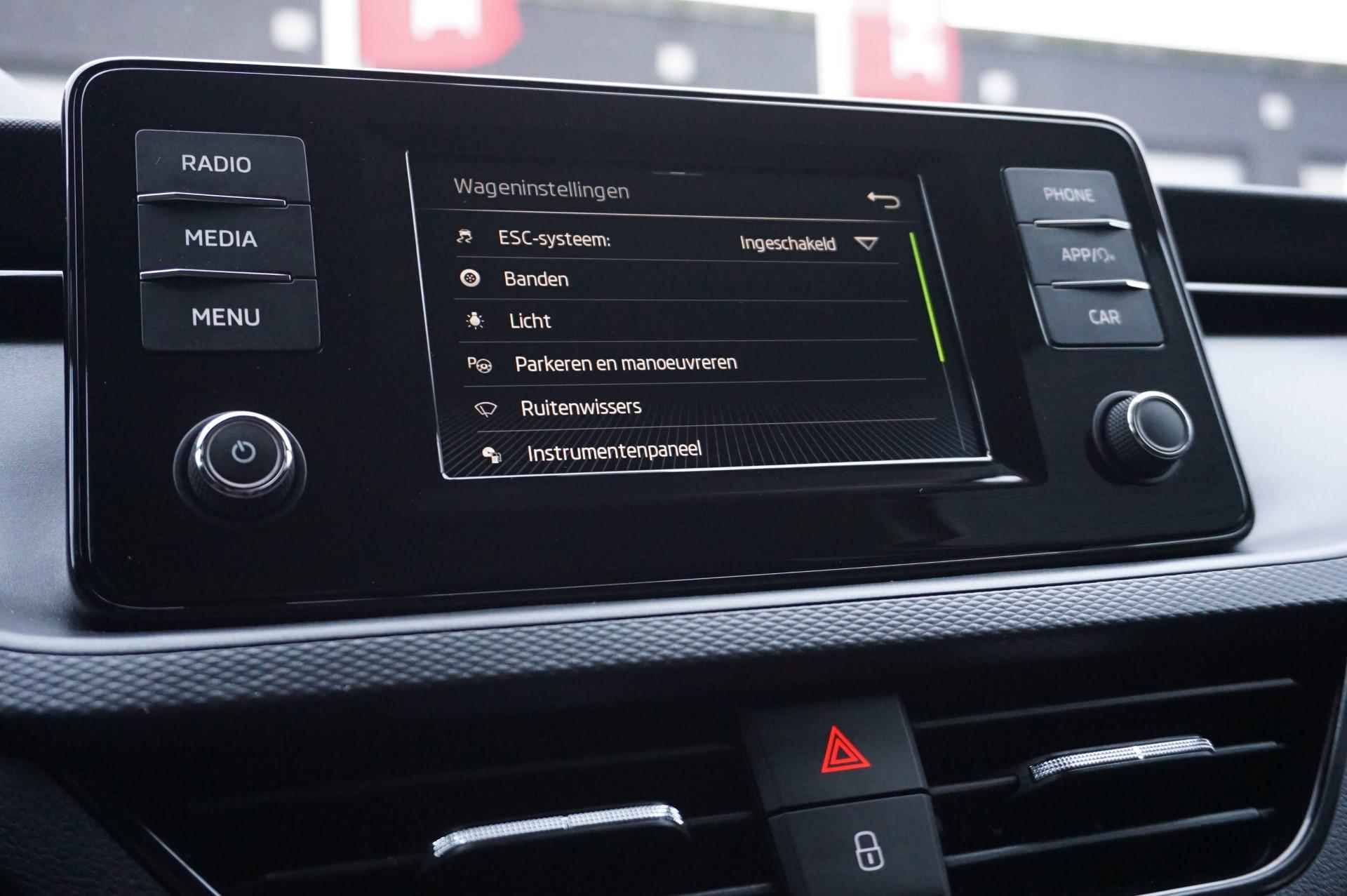 Skoda Kamiq 1.0 TSI 110pk Ambition | SmartLink Navigatie | PDC Achter | Cruise Control - 37/41