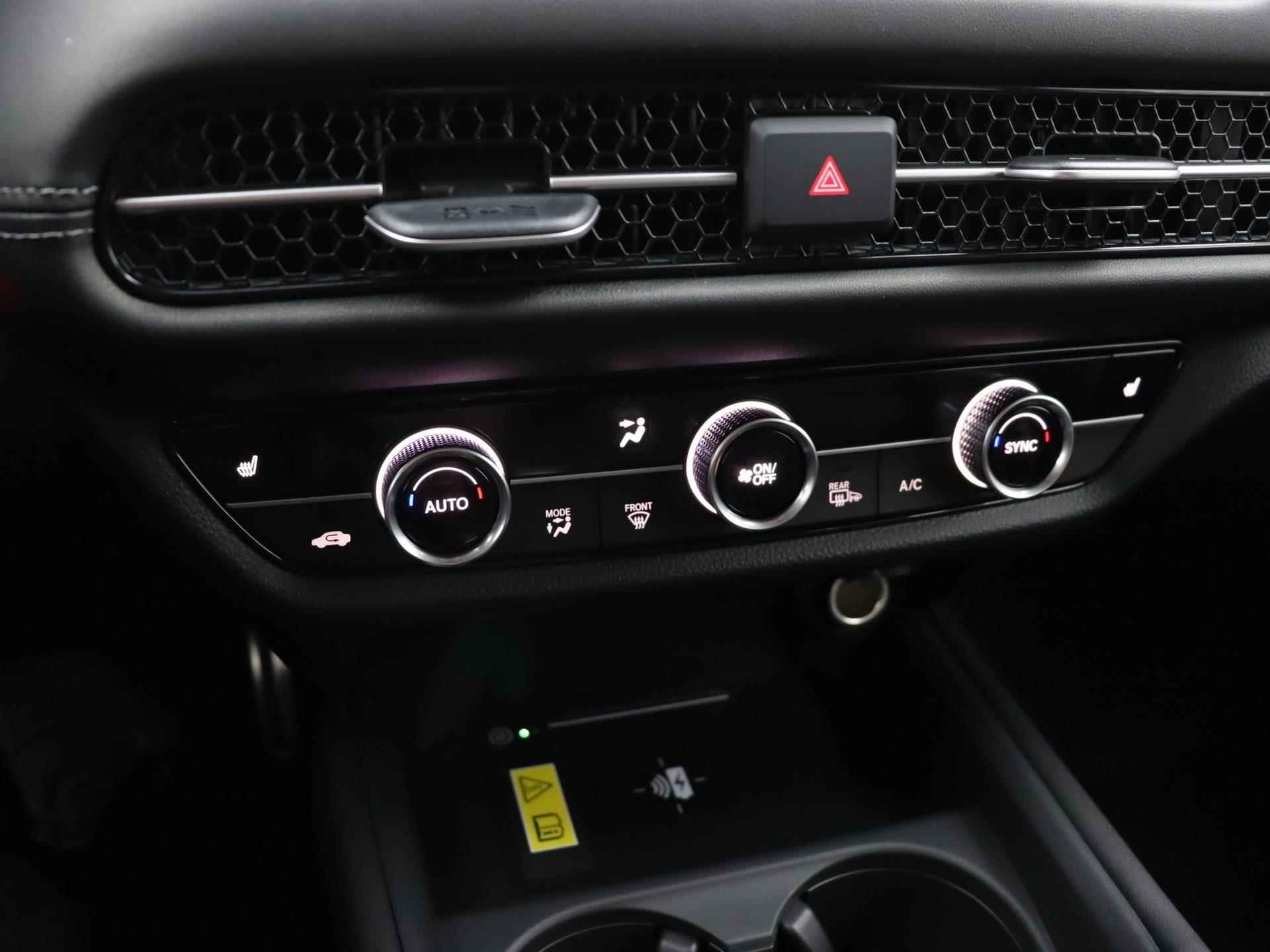 Honda ZR-V 2.0 e:HEV Sport | Incl. € 2500,- Voorraadactie! | Tot 10 jaar garantie!* | Navigatie | Elektrische kofferklep | Half Leer | Privacy glas | 18 inch | - 11/27