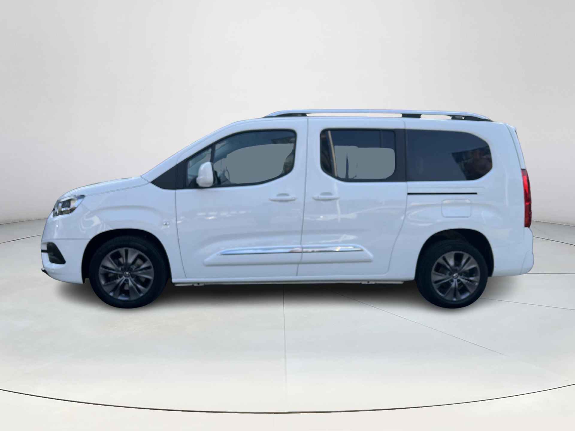 Toyota PROACE CITY Verso 1.2 Turbo Dynamic Long 7p. | Automaat | Carplay | Parkeersensoren | Climate control | Cruise control | - 3/27