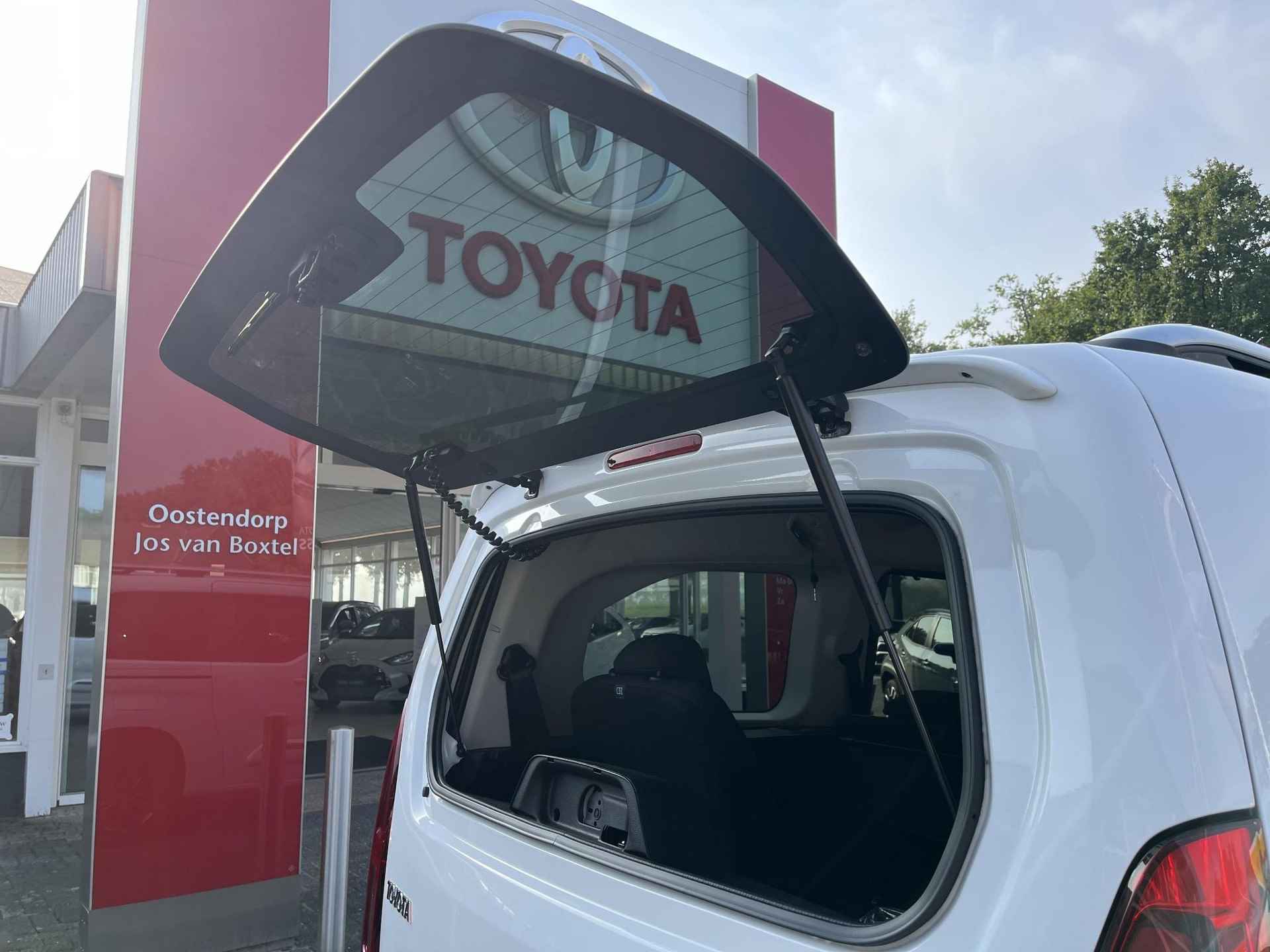 Toyota PROACE CITY Verso 1.2 Turbo Dynamic Long 7p. | Automaat | Carplay | Parkeersensoren | Climate control | Cruise control | - 22/27