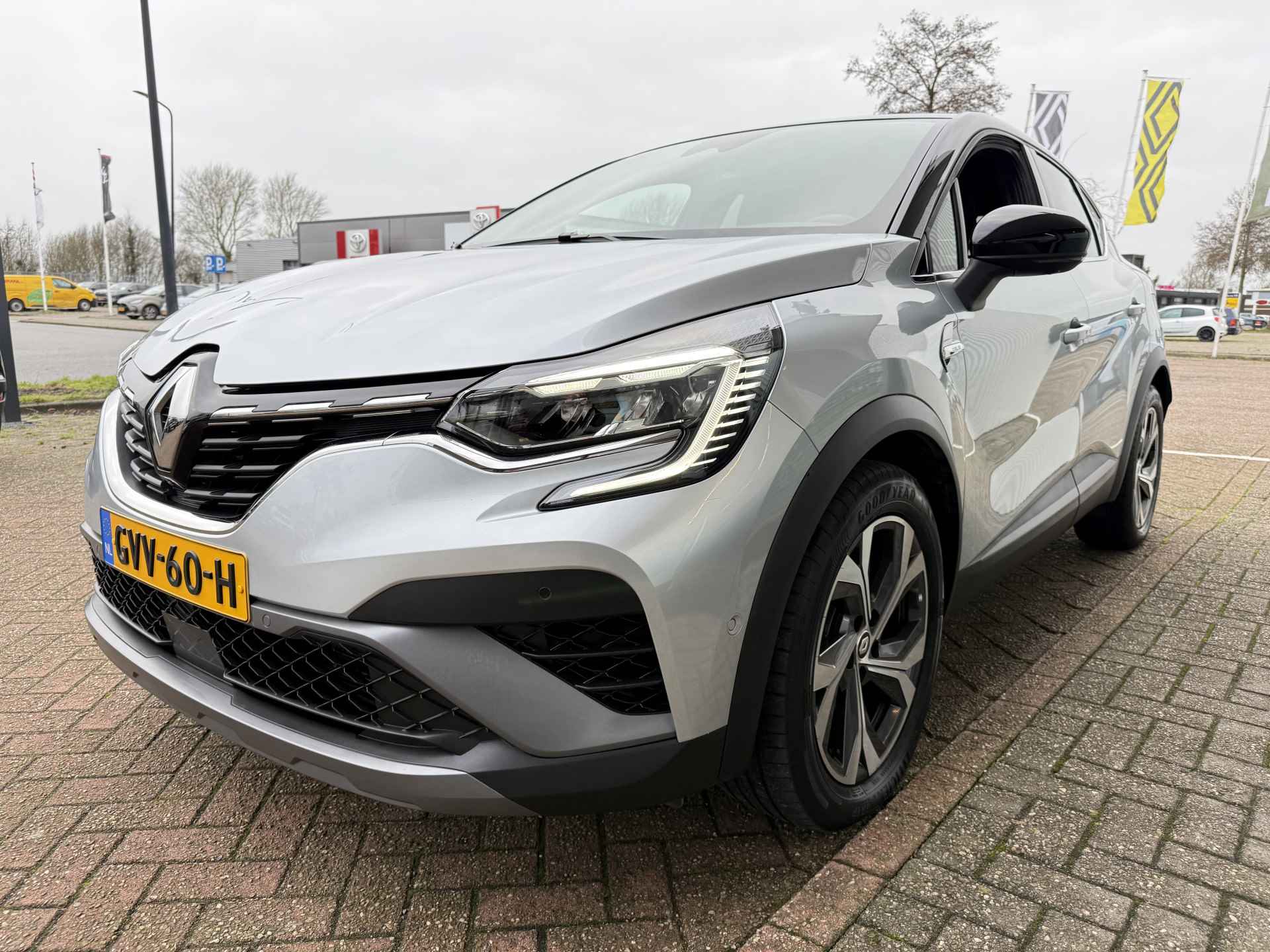 Renault Captur 1.6 E-Tech Plug-in Hybrid 160 R.S. Line | trekhaak wegklapbaar | 360 camera | adaptieve cruise | tijdelijk gratis Top Afleverpakket twv Eur 695 - 4/56