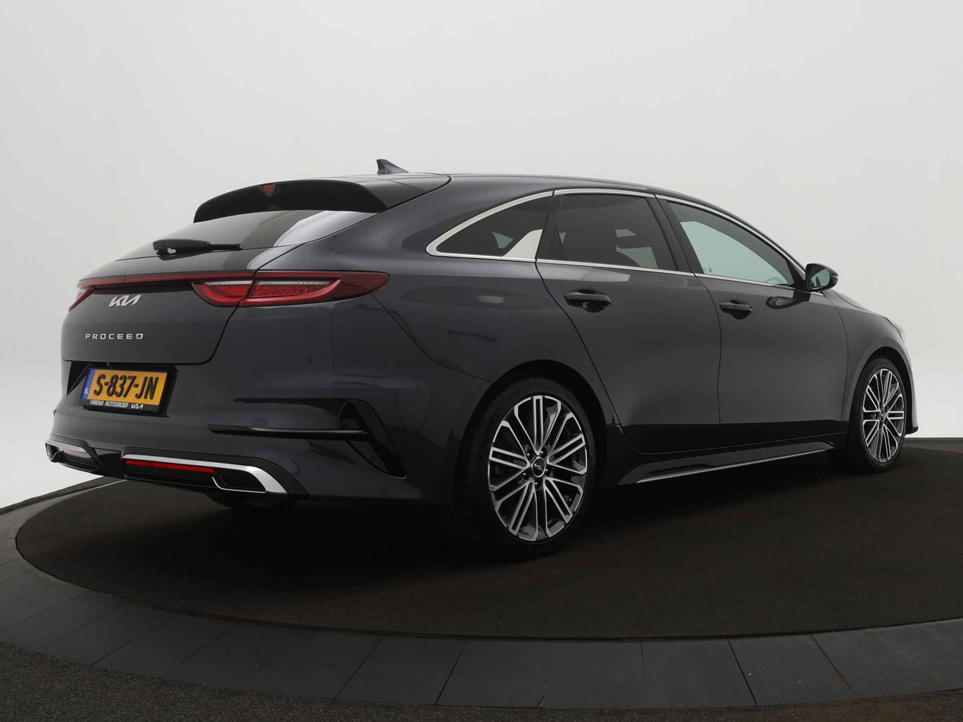 Kia ProCeed 1.5 T-GDi GT-PlusLine - JBL Audio - Apple CarPlay/Android Auto - Stoel en stuurwiel verwarming - Led Koplampen - Adaptieve Cruise Control - Fabrieksgarantie tot 02-2030 - 9/43