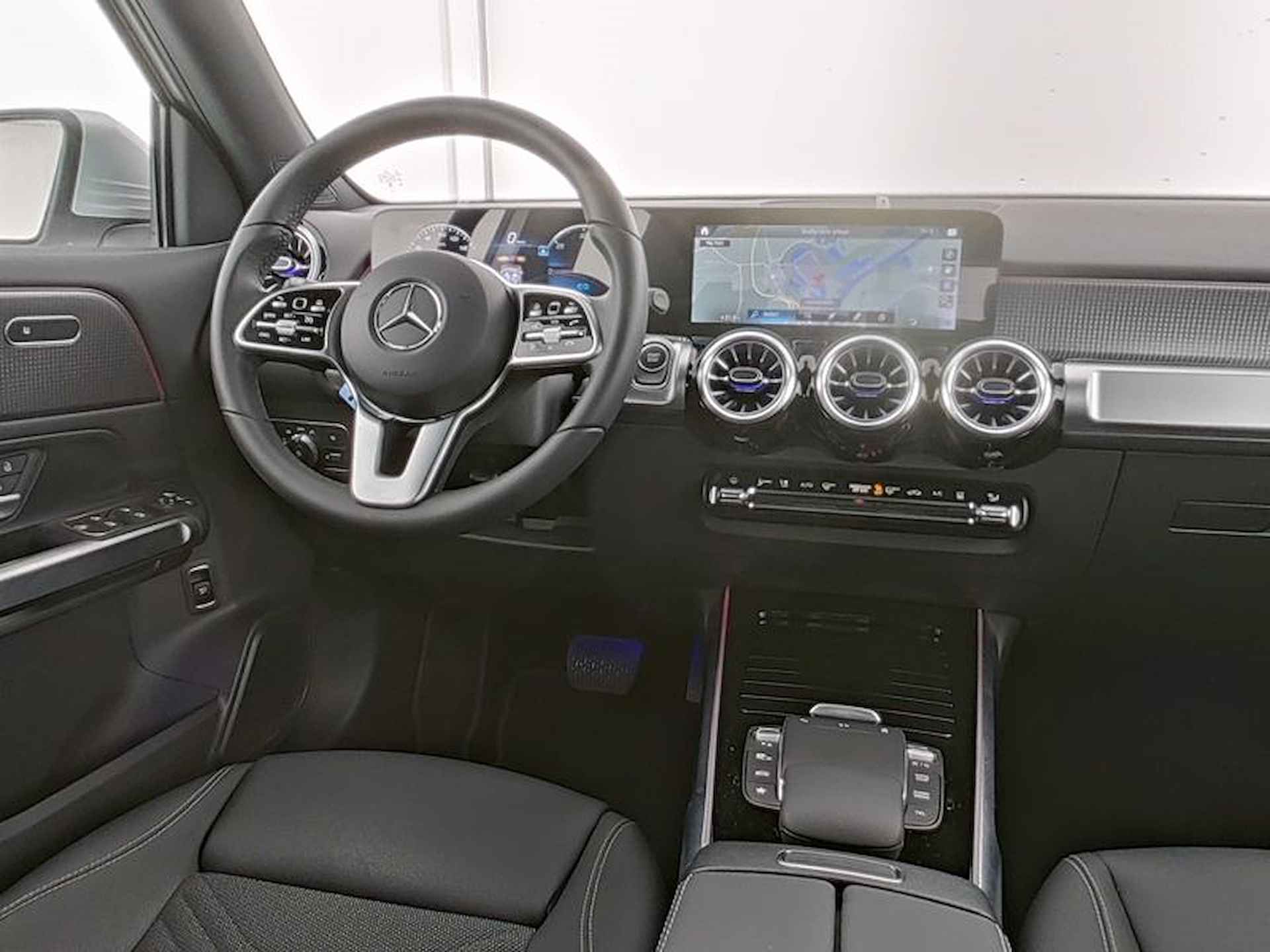 Mercedes-Benz EQB 250+ Progressive 71 kWh Achteruitrijcamera | Sfeerverlichting | Dodehoekassistent | Led Koplampen | Apple CarPlay. Inclusief 24 maanden MB Certified garantie voor Europa. - 6/13