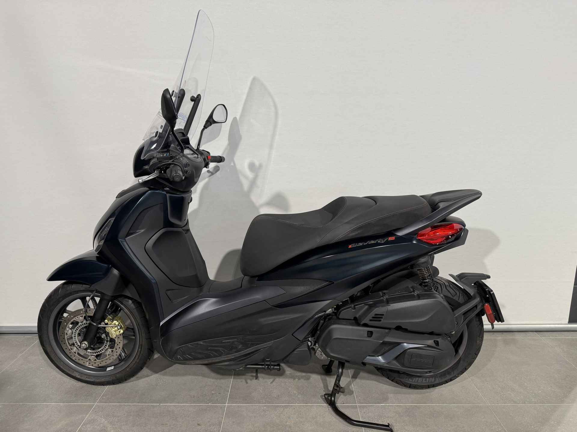 Piaggio BEVERLY 400 S - 9/9