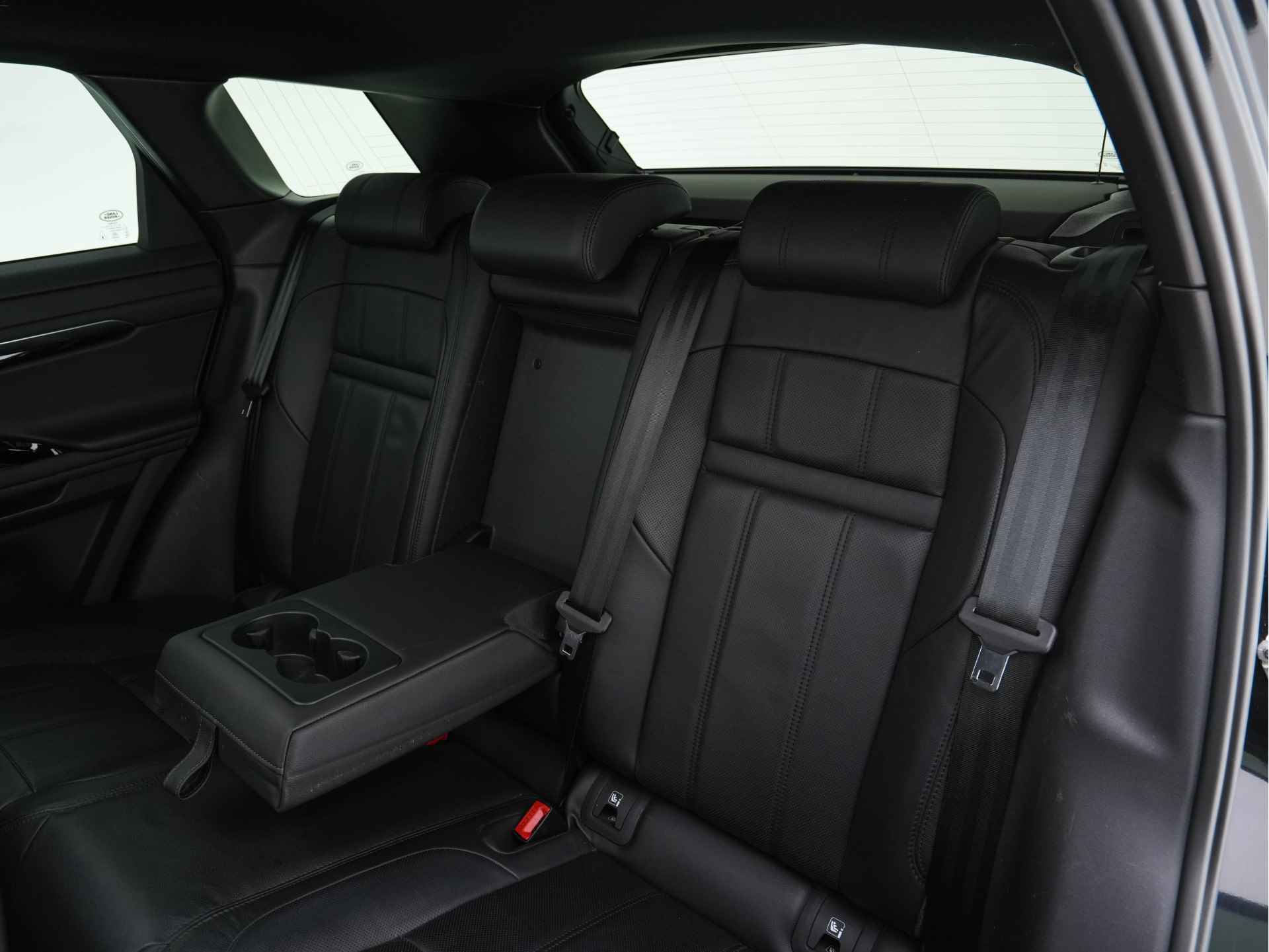 Land Rover Range Rover Evoque 2.0 D150 AWD SE Black-Line Aut. *PANO | FULL-LED | WINDSOR-FULL-LEATHER | MERIDIAN-SOUND | KEYLESS | CAMERA | DAB+ | NAVI-FULLMAP | ECC | PDC | CRUISE | COMFORT-SEATS | 20"ALU* - 27/37