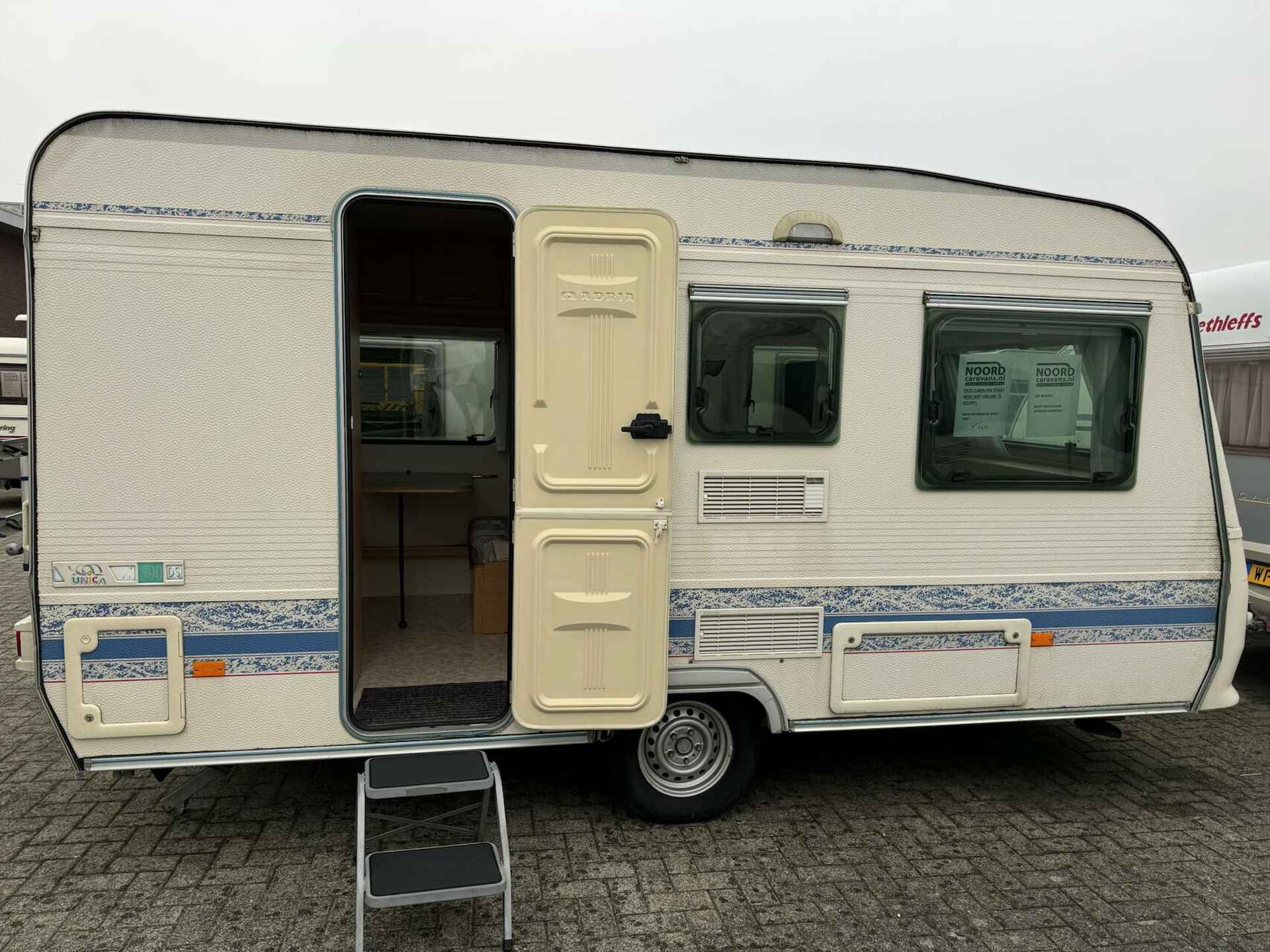 ADRIA UNICA 390 DS VOORTENT + DWARSBED + FIETSENDRAGER - 4/16