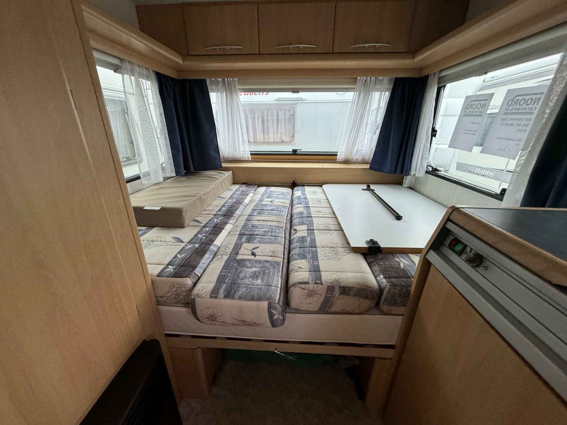 ADRIA UNICA 390 DS VOORTENT + DWARSBED + FIETSENDRAGER - 8/16