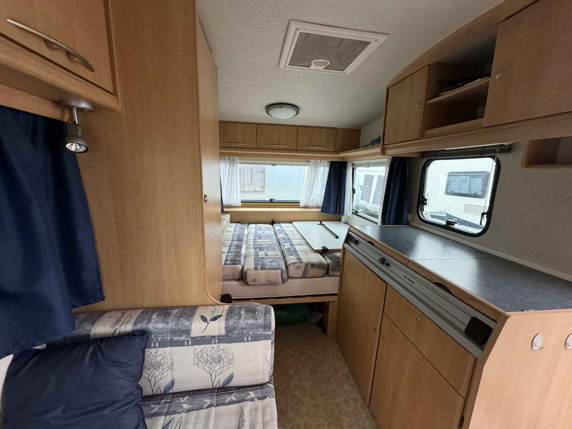 ADRIA UNICA 390 DS VOORTENT + DWARSBED + FIETSENDRAGER - 11/16