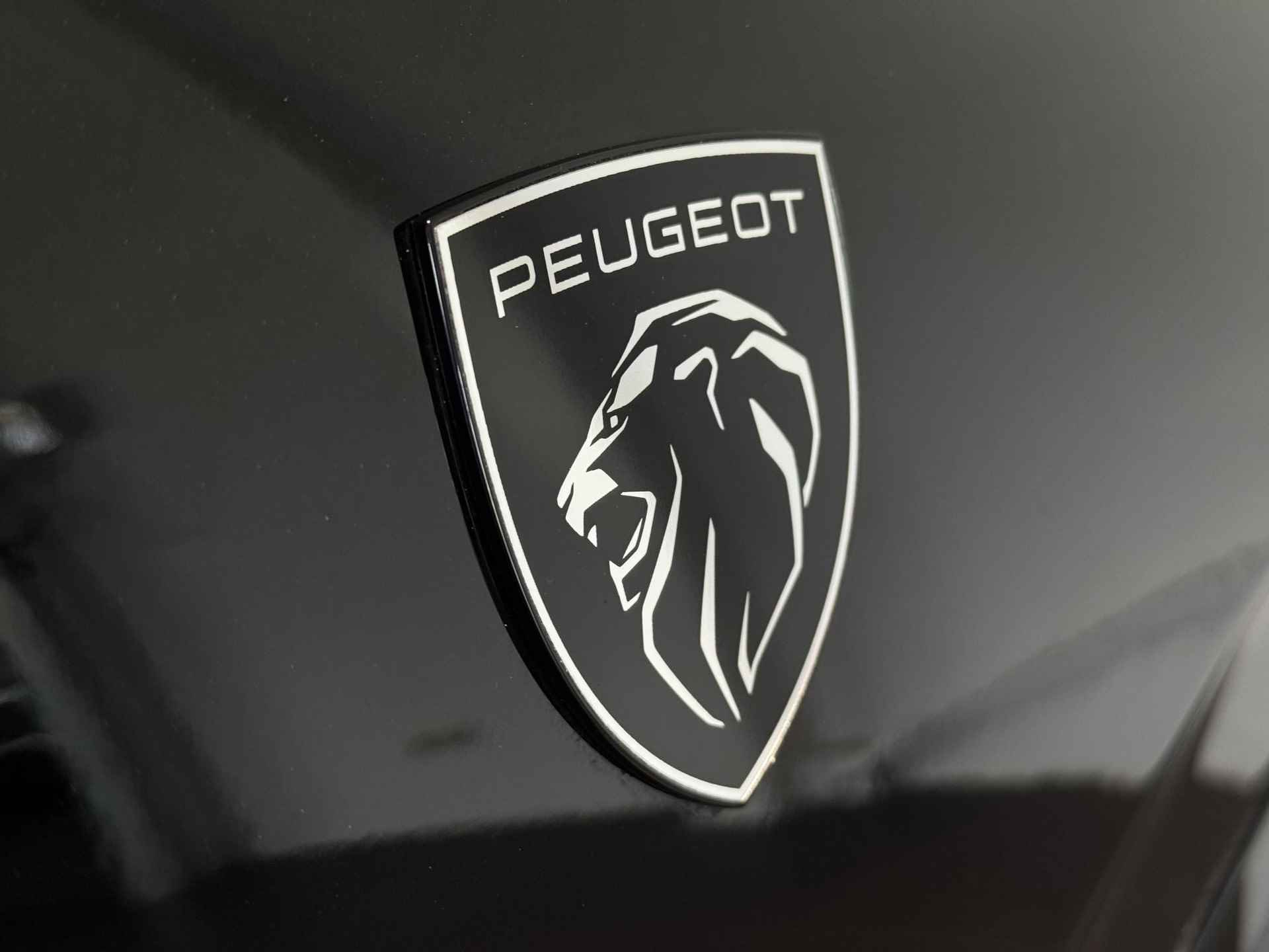 Peugeot e-3008 GT 73 kWh | Warmtepomp | FOCAL HiFi Pack | 360 Vision Pack | Draadloze Telefoon Lader | Matrix LED verlichting | Keyless | - 30/42