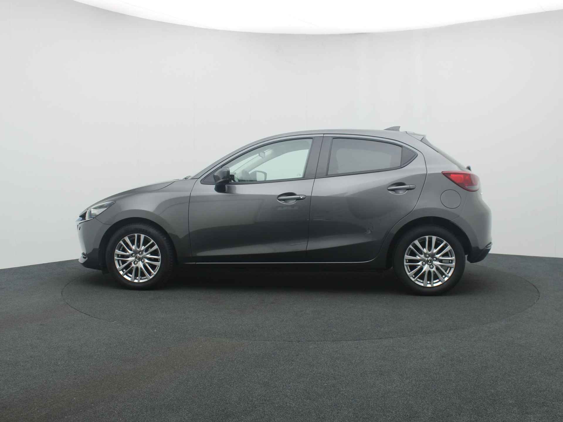 Mazda 2 1.5 Skyactiv-G Style Selected met navigatie : dealer onderhouden - 3/47