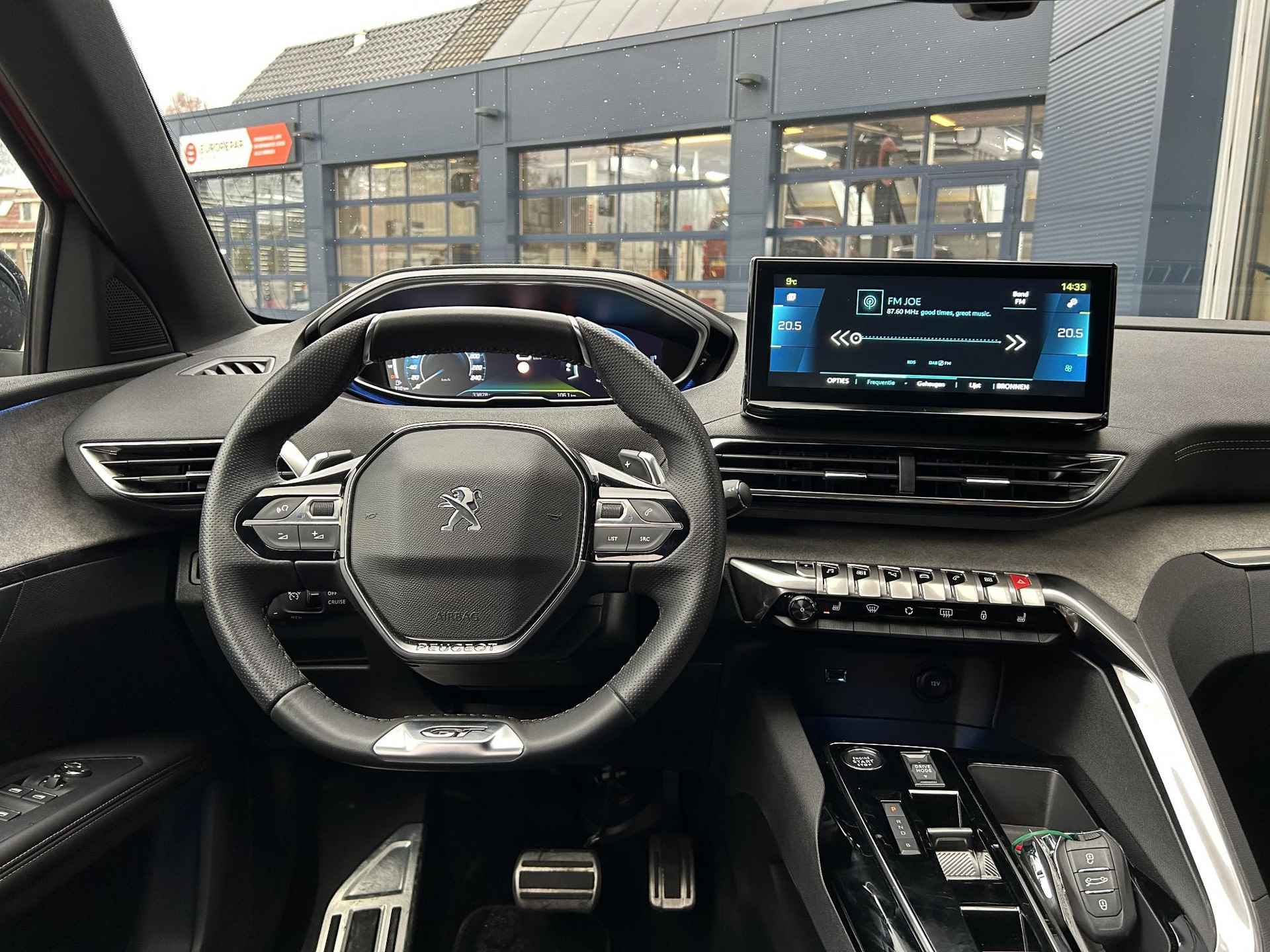 Peugeot 3008 1.6 HYbrid 225 GT | Navigatie | Plug in Hybride | Elektrische Achterklep | Keyless Entry | Full LED Verlichting | Automaat | Dodehoek bewaking | Stoelverwarming | Cruise Control | Lichtmetaal | Camera. - 5/53