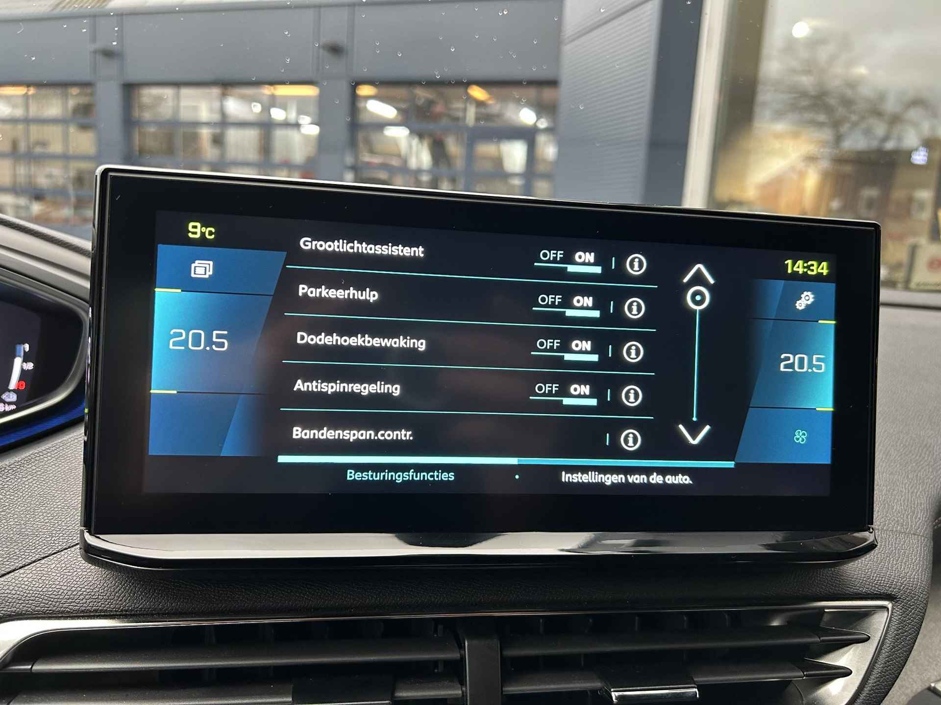 Peugeot 3008 1.6 HYbrid 225 GT | Navigatie | Plug in Hybride | Elektrische Achterklep | Keyless Entry | Full LED Verlichting | Automaat | Dodehoek bewaking | Stoelverwarming | Cruise Control | Lichtmetaal | Camera. - 16/53