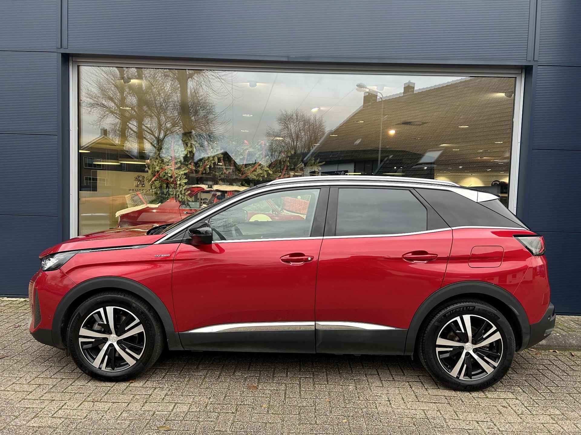 Peugeot 3008 1.6 HYbrid 225 GT | Navigatie | Plug in Hybride | Elektrische Achterklep | Keyless Entry | Full LED Verlichting | Automaat | Dodehoek bewaking | Stoelverwarming | Cruise Control | Lichtmetaal | Camera. - 18/53