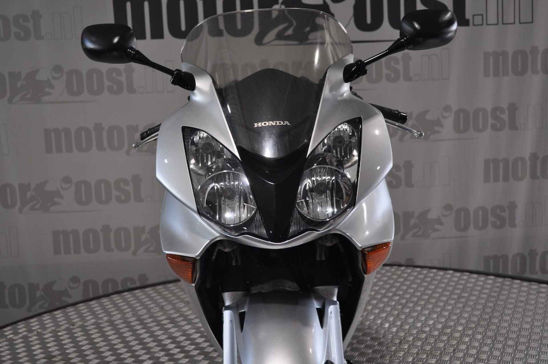 HONDA Vfr 800   V-tec DUAL C0MBINED BRAKE SYSTEM - 10/21