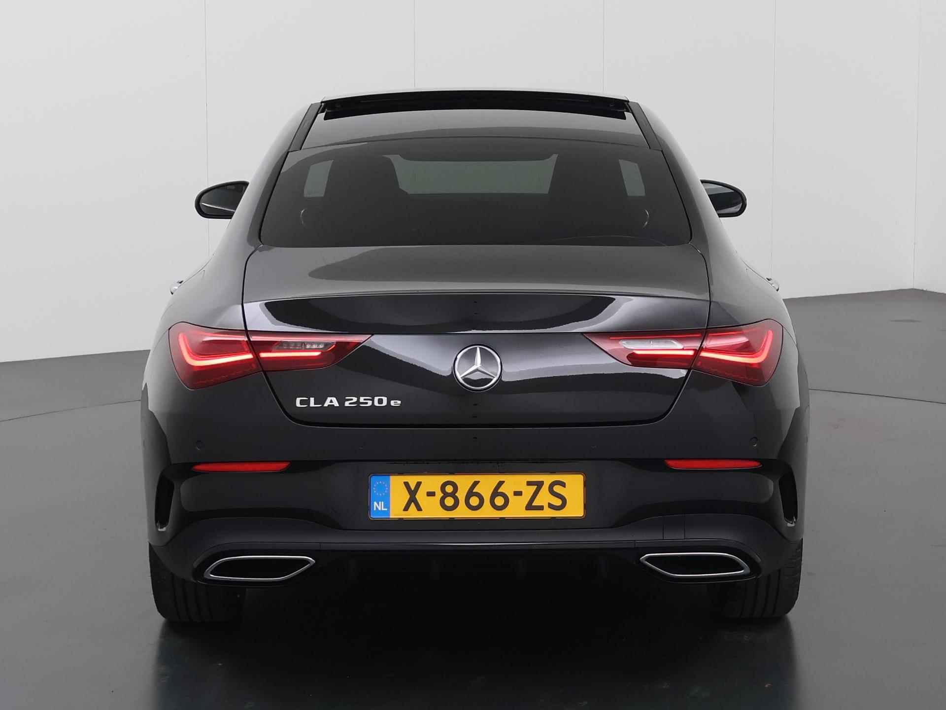 Mercedes-Benz CLA-klasse Coupe 250 e AMG NIGHT | Panorama-schuifdak | Dodehoekassistent | Keyless Entry | Achteruitrijcamera | Sfeerverlichting | Stoelverwarming | DAB+ Radio | - 5/44