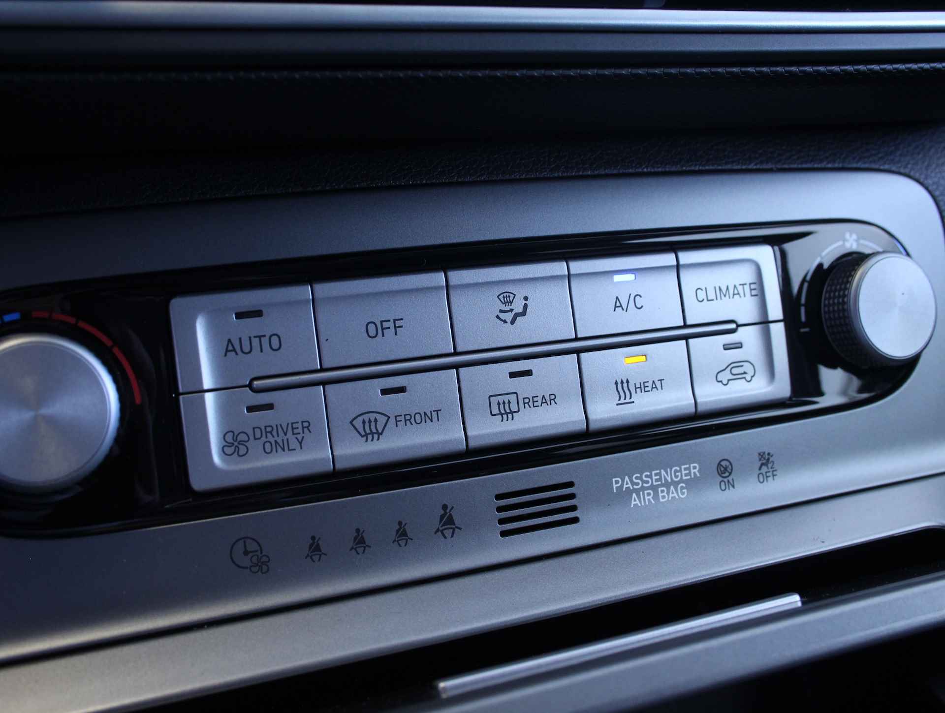 HYUNDAI Kona EV 204pk 2WD Aut. Premium 64kWh NAVI CAMERA WINTERPACK - 33/40