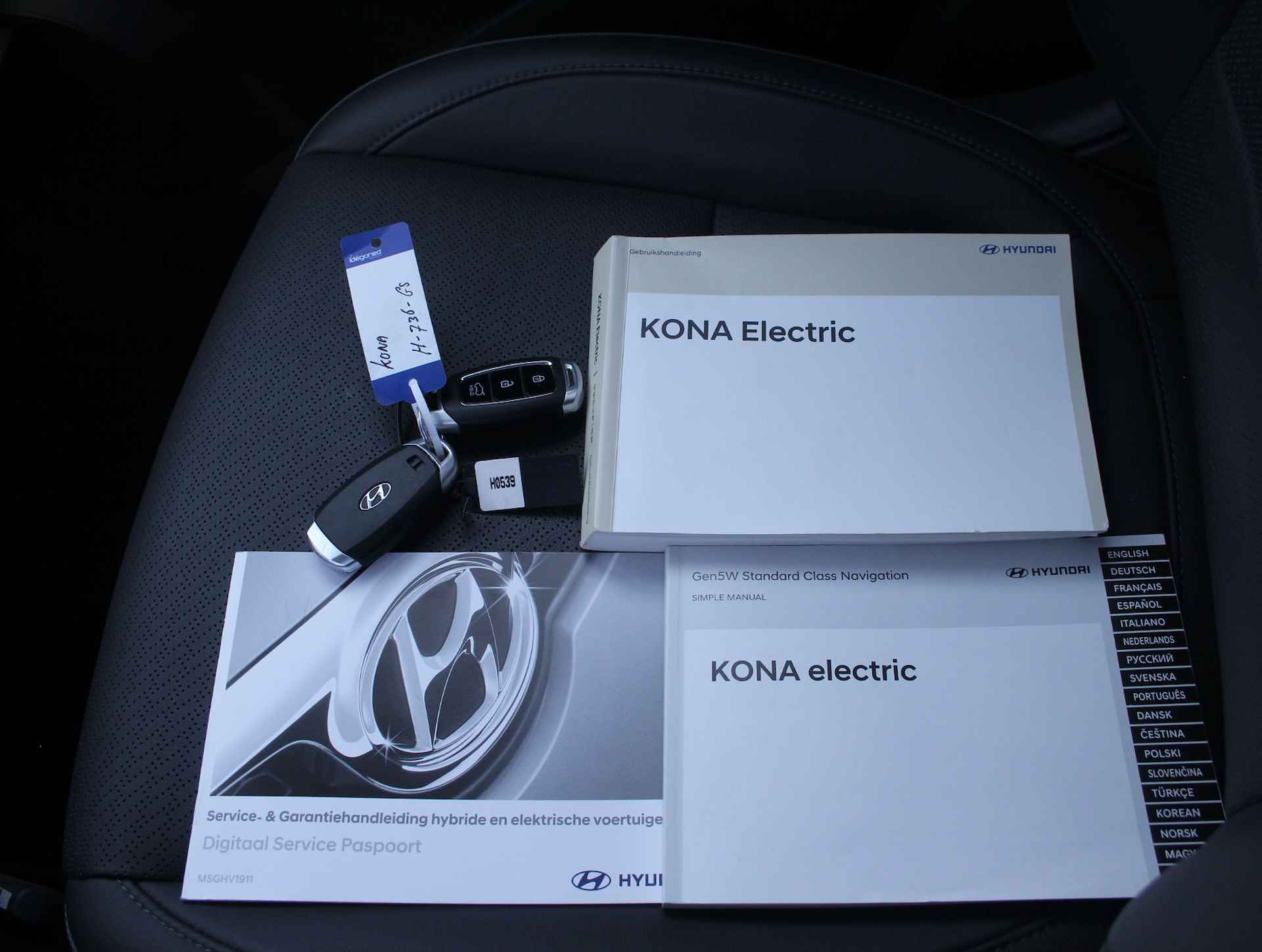 HYUNDAI Kona EV 204pk 2WD Aut. Premium 64kWh NAVI CAMERA WINTERPACK - 37/40