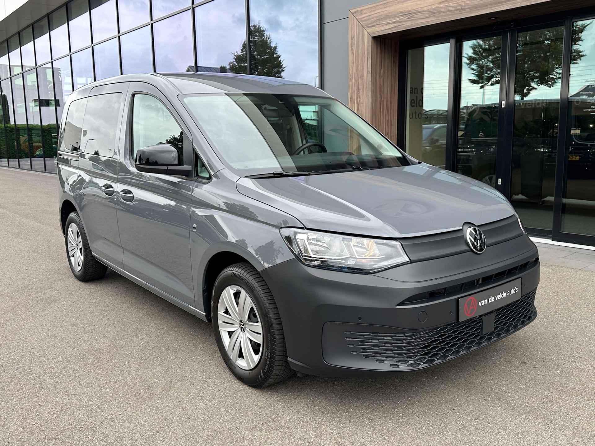 Volkswagen Caddy 1.5 TSI DSG 5-persoons | Trekhaak | Cruise | Parkeersensoren | Rijklaar incl. garantie - 3/27