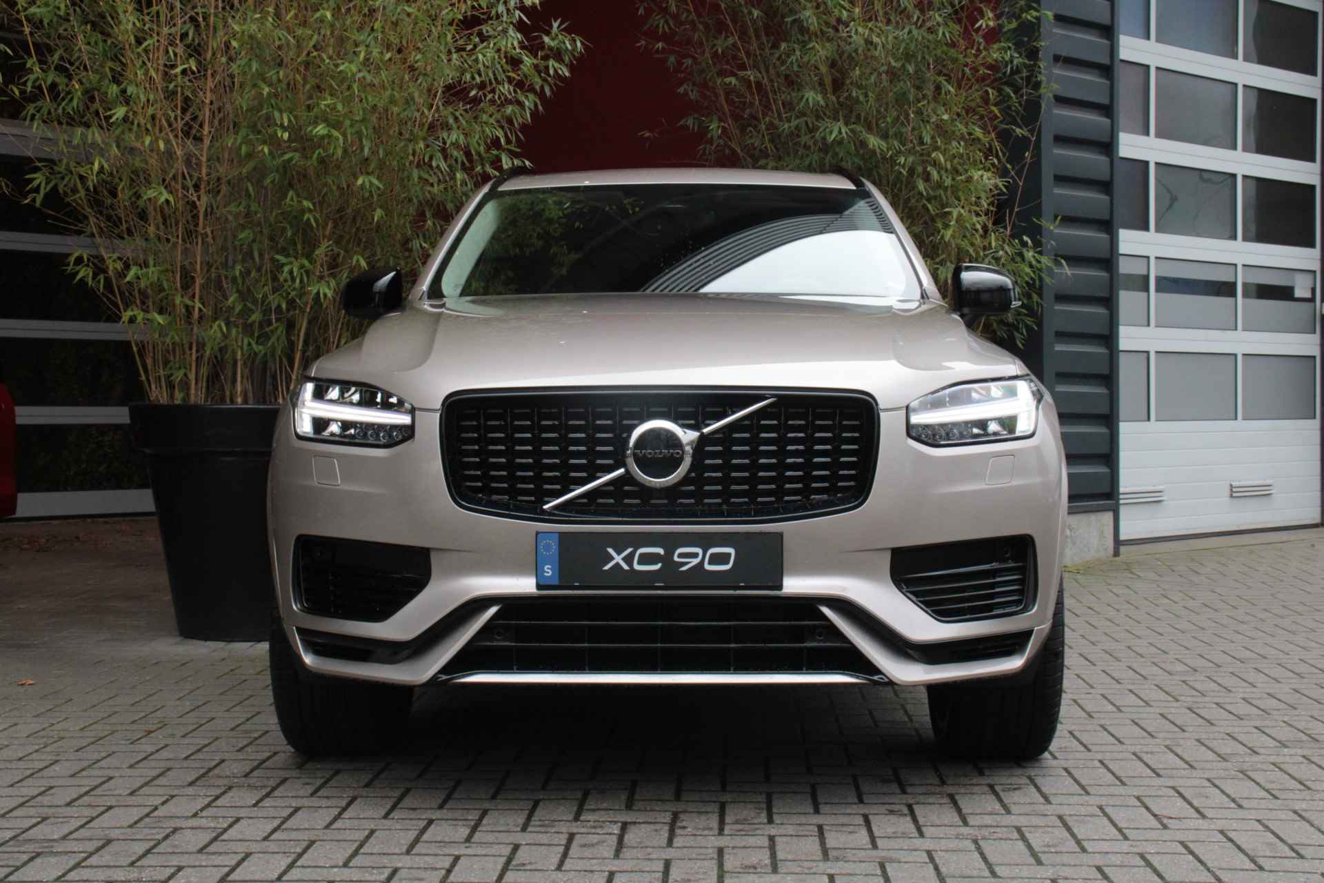 Volvo XC90 T8 Recharge AWD Ultimate Dark | Harman/Kardon | Schuifdak | Camera | Adaptive Cruise | BLIS | 22" Velgen - 10/18