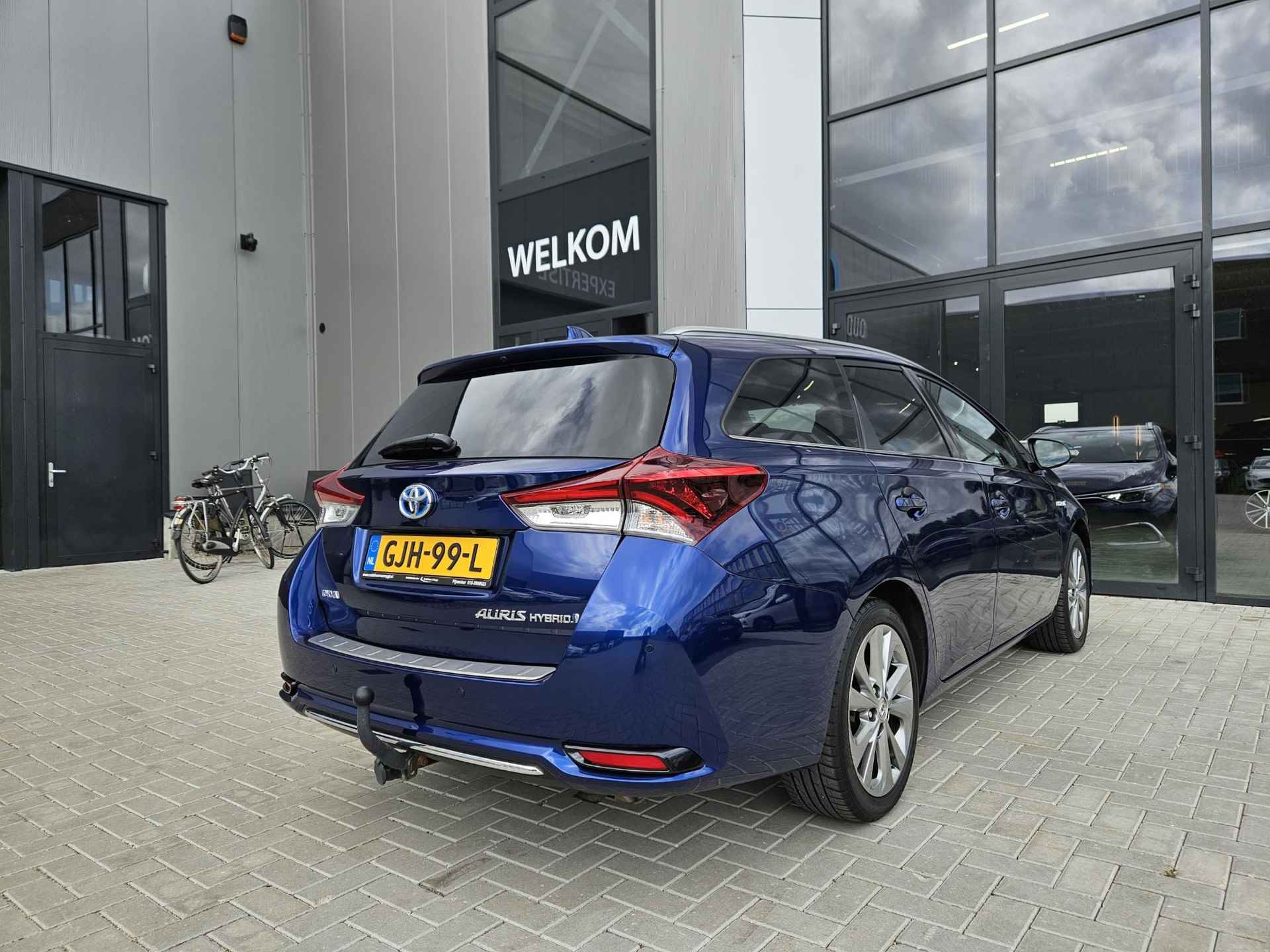 Toyota Auris Touring Sports 1.8 Hybrid Executive Trekhaak - 4/22