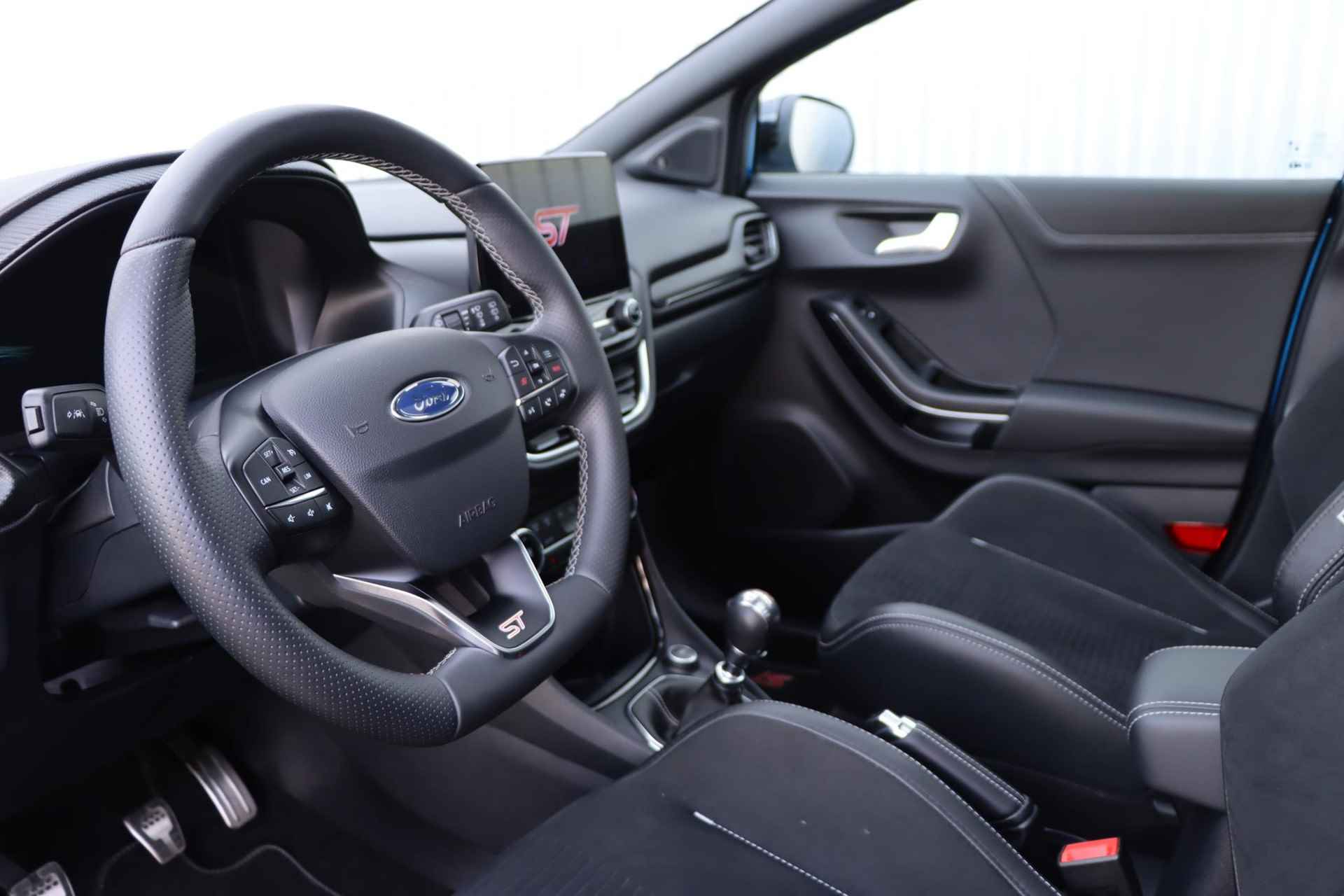 Ford Puma 1.5 EcoBoost ST-X | Panoramadak | Achteruitrijcamera | Winter Pack | Elektrische achterklep | B&O audiosysteem | Dodehoek detectie | - 9/41