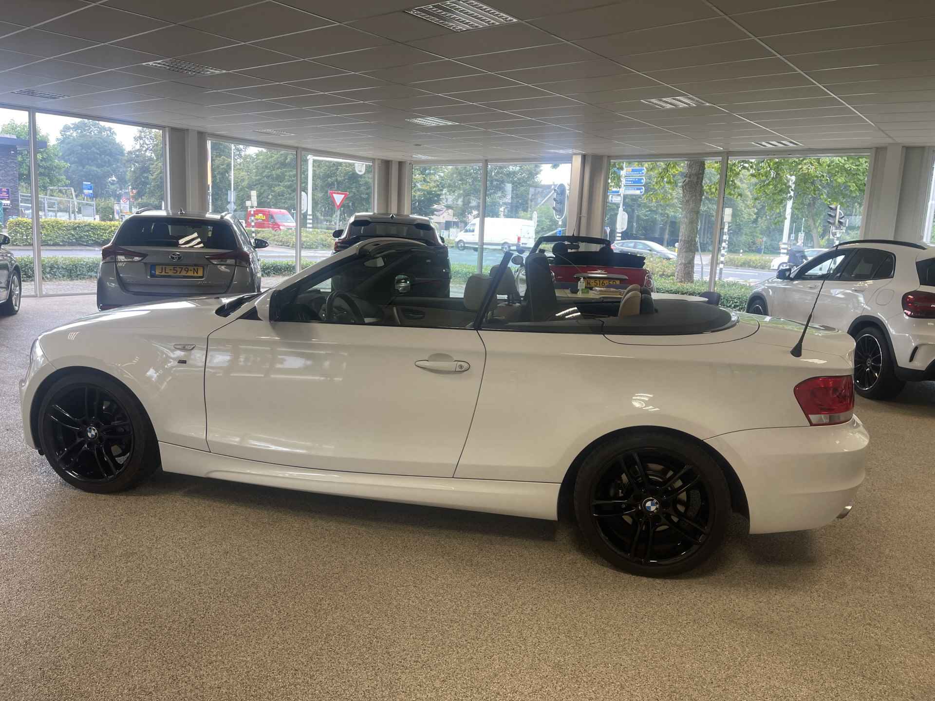 BMW 1 Serie Cabrio 118i Exclusive Edition - 6/25