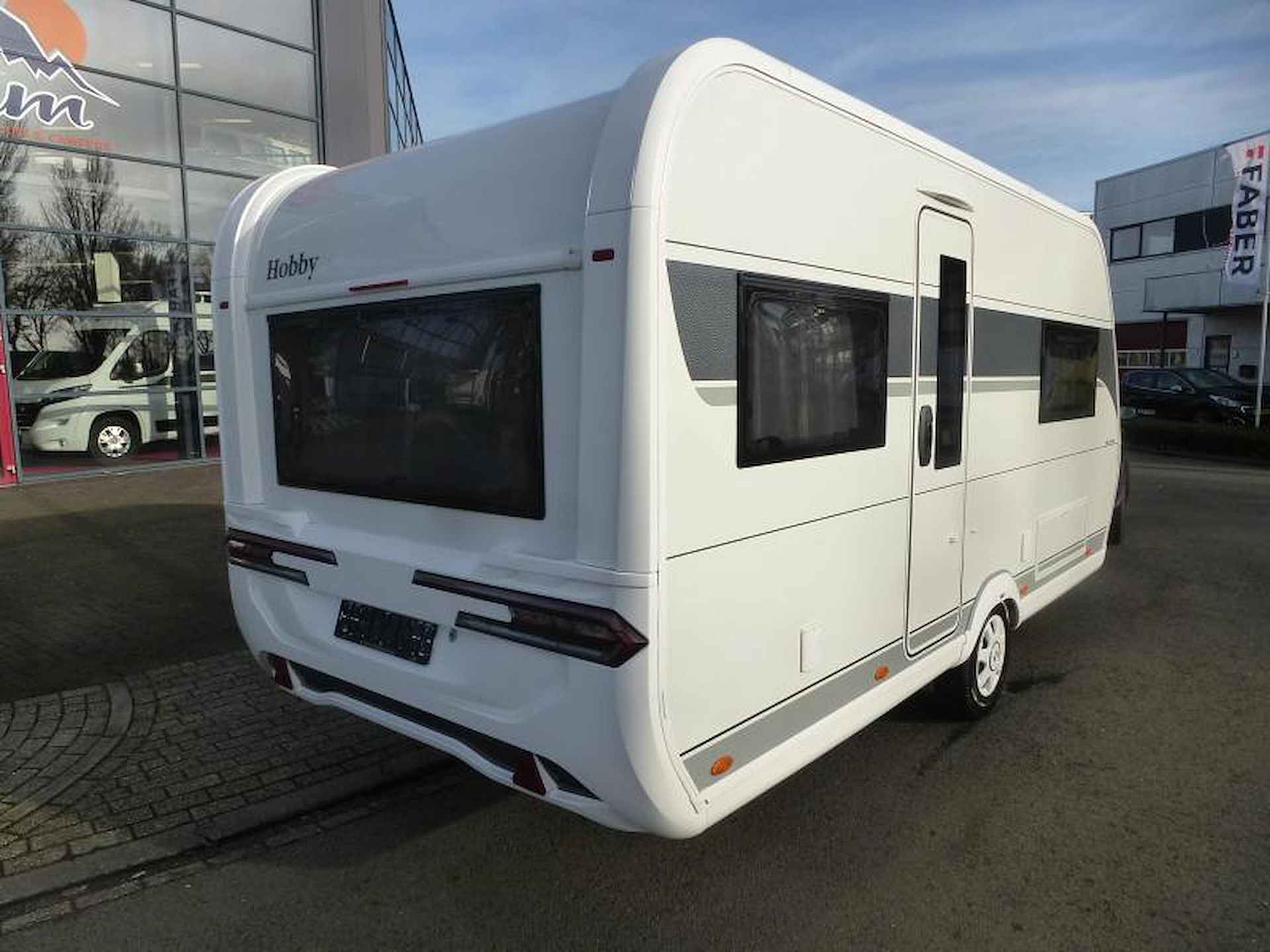 Hobby De Luxe 460 UFE NIEUW 2024 - 4/11