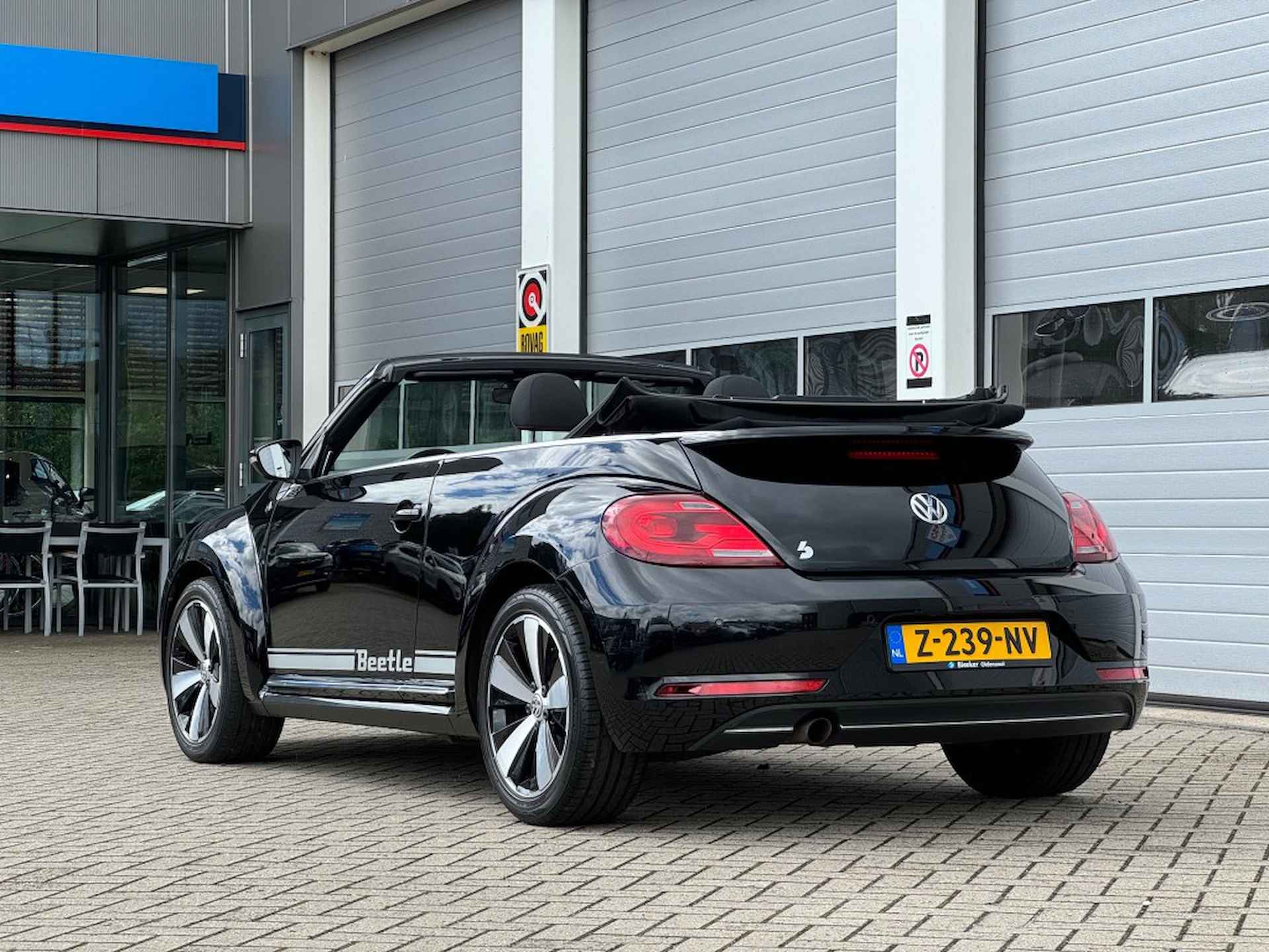 VOLKSWAGEN Beetle 1.2 TSI Sound Bi Xenon Cruise CarPlay Stoelverwarming - 8/29