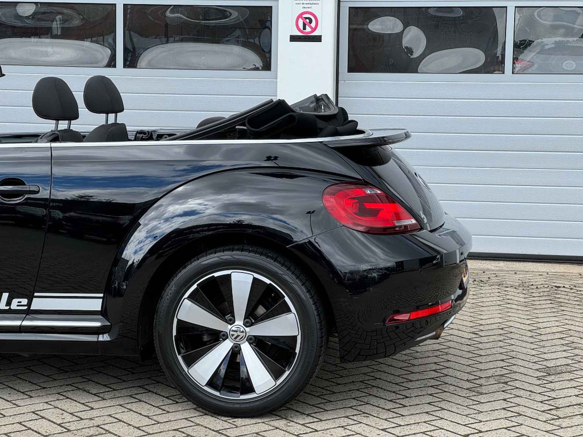 VOLKSWAGEN Beetle 1.2 TSI Sound Bi Xenon Cruise CarPlay Fender speaker Stoelverwar - 17/29