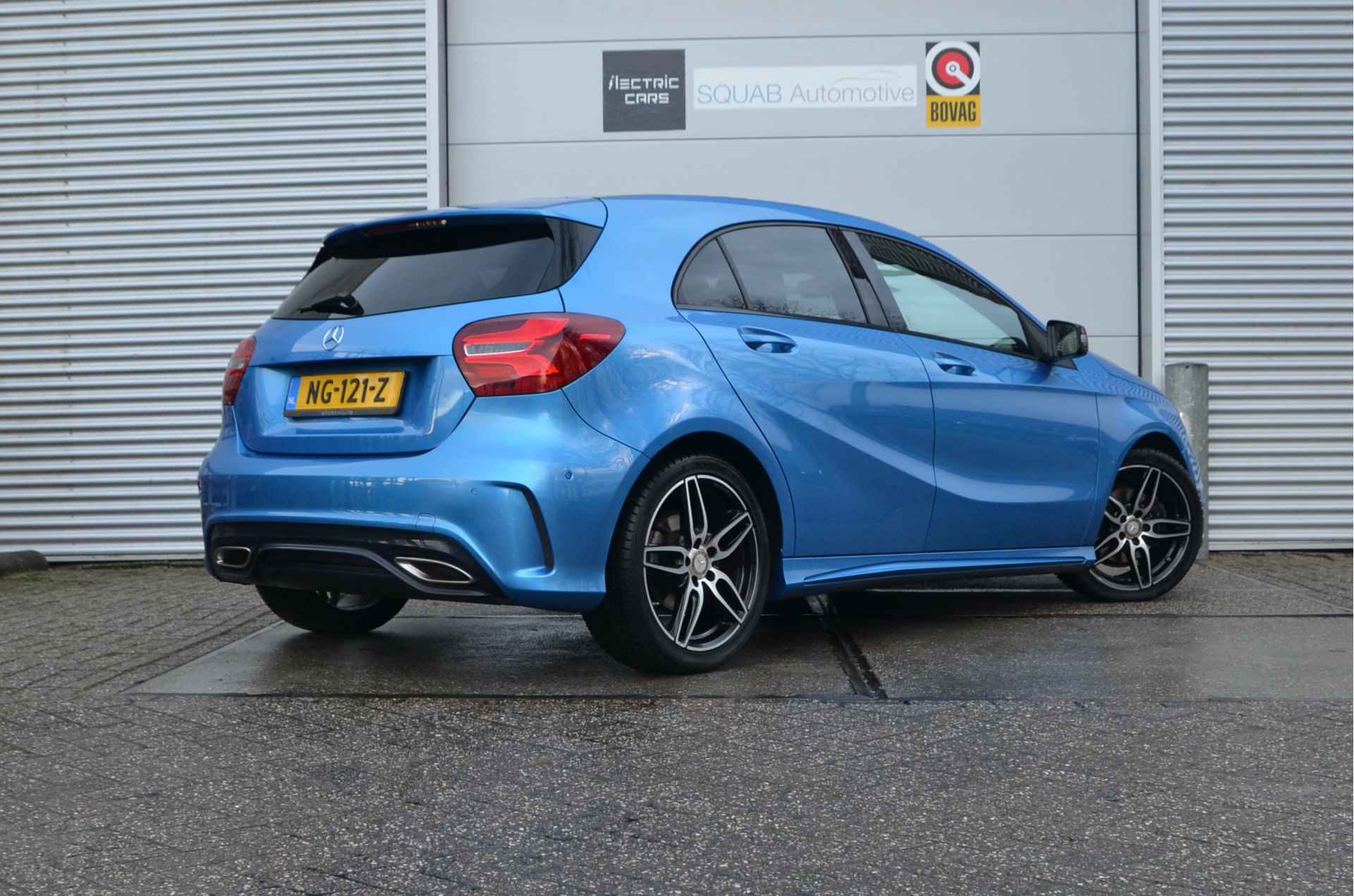 Mercedes-Benz A-Klasse 180 Ambition AMG Line, Pano, 18" Alu - 8/31