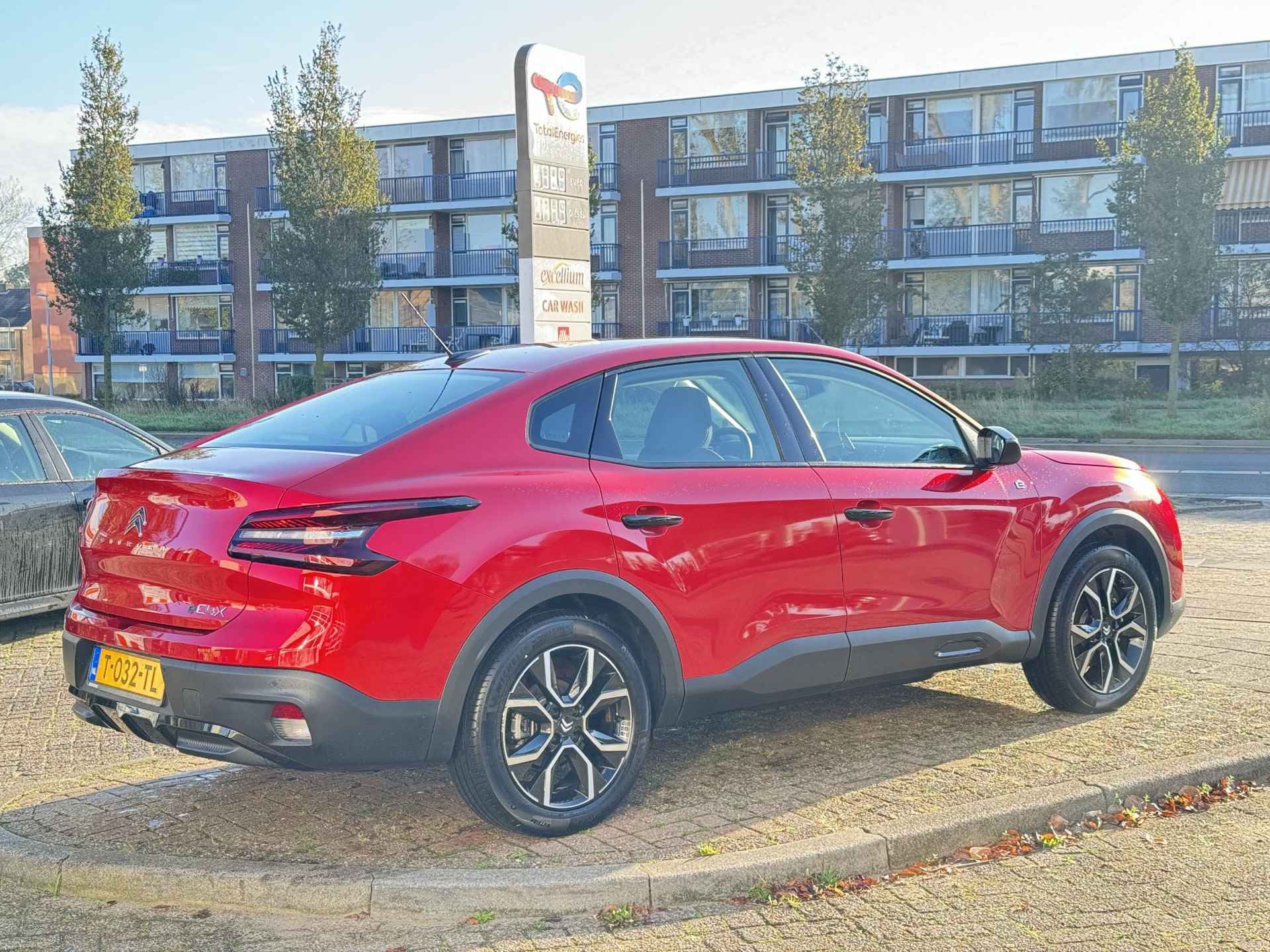 Citroen Ë-C4 X Feel 50 kWh Apple Carplay/Parkeersensoren/GEEN AFLEVERKOSTEN - 4/18