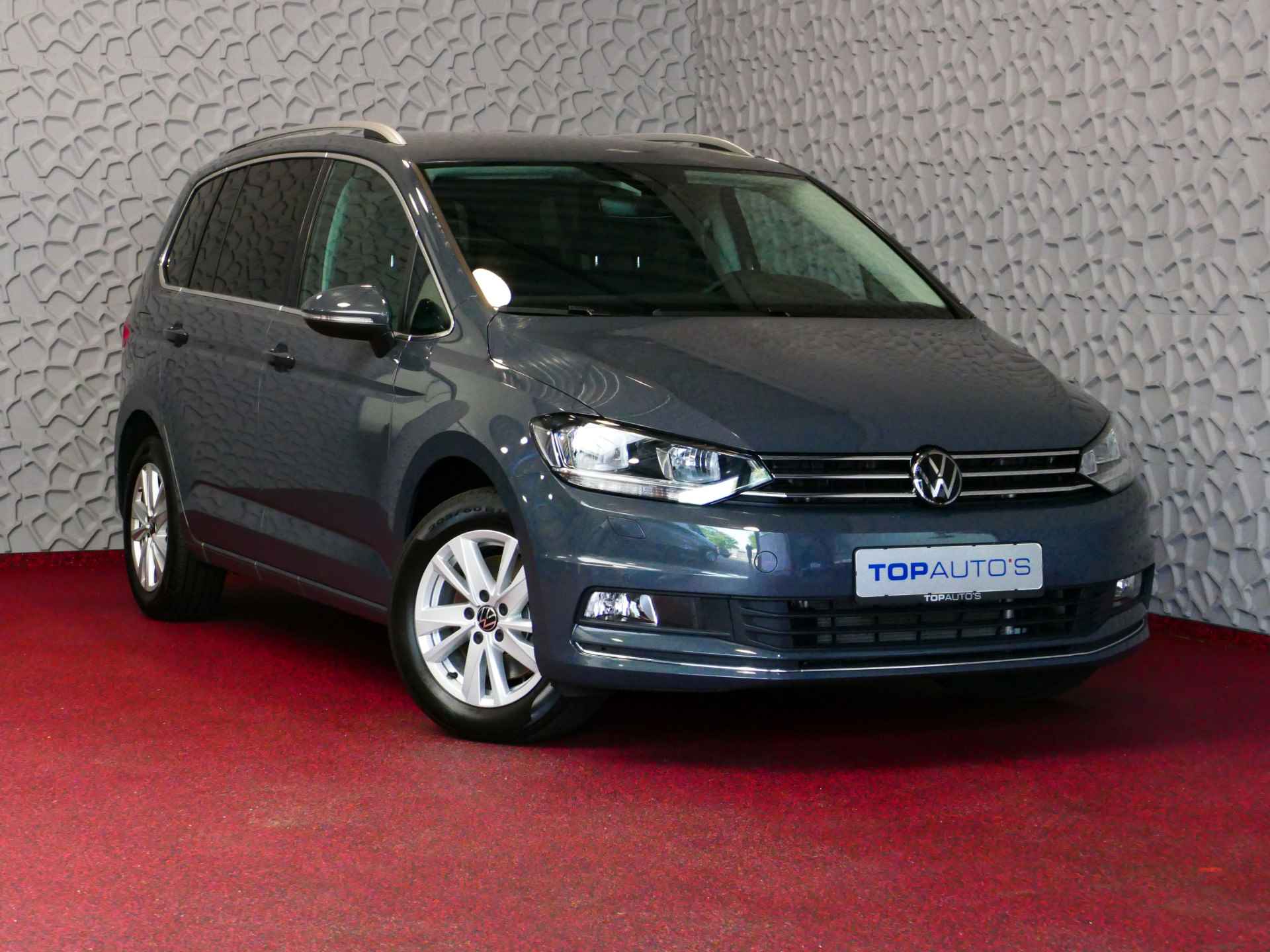 Volkswagen Touran 1.5 TSI 150PK 7P CARPLAY NAVI CAMERA VIR.COCKPIT DODE.HOEK DET. STOELVERW KEYLESS 7P 7PERS 2024 70 BIJNA NIEUWE VOLKSWAGEN'S UIT VOORRAAD LEVERBAAR - 49/77