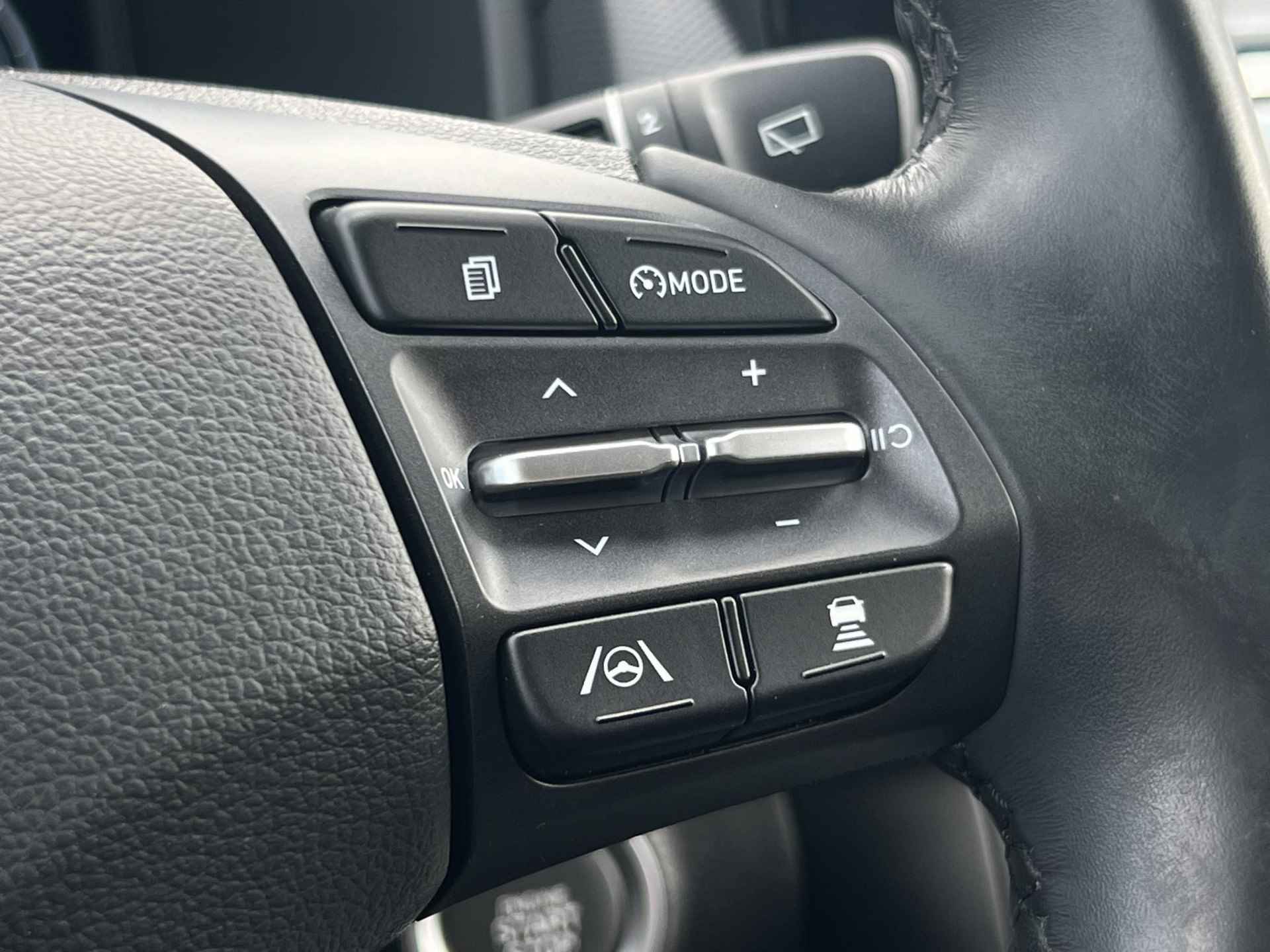 Hyundai Kona 1.6 GDI HEV Fashion / Navigatie / Apple Carplay & Android Auto / Airco / Trekhaak / Instructieboekjes / - 10/49
