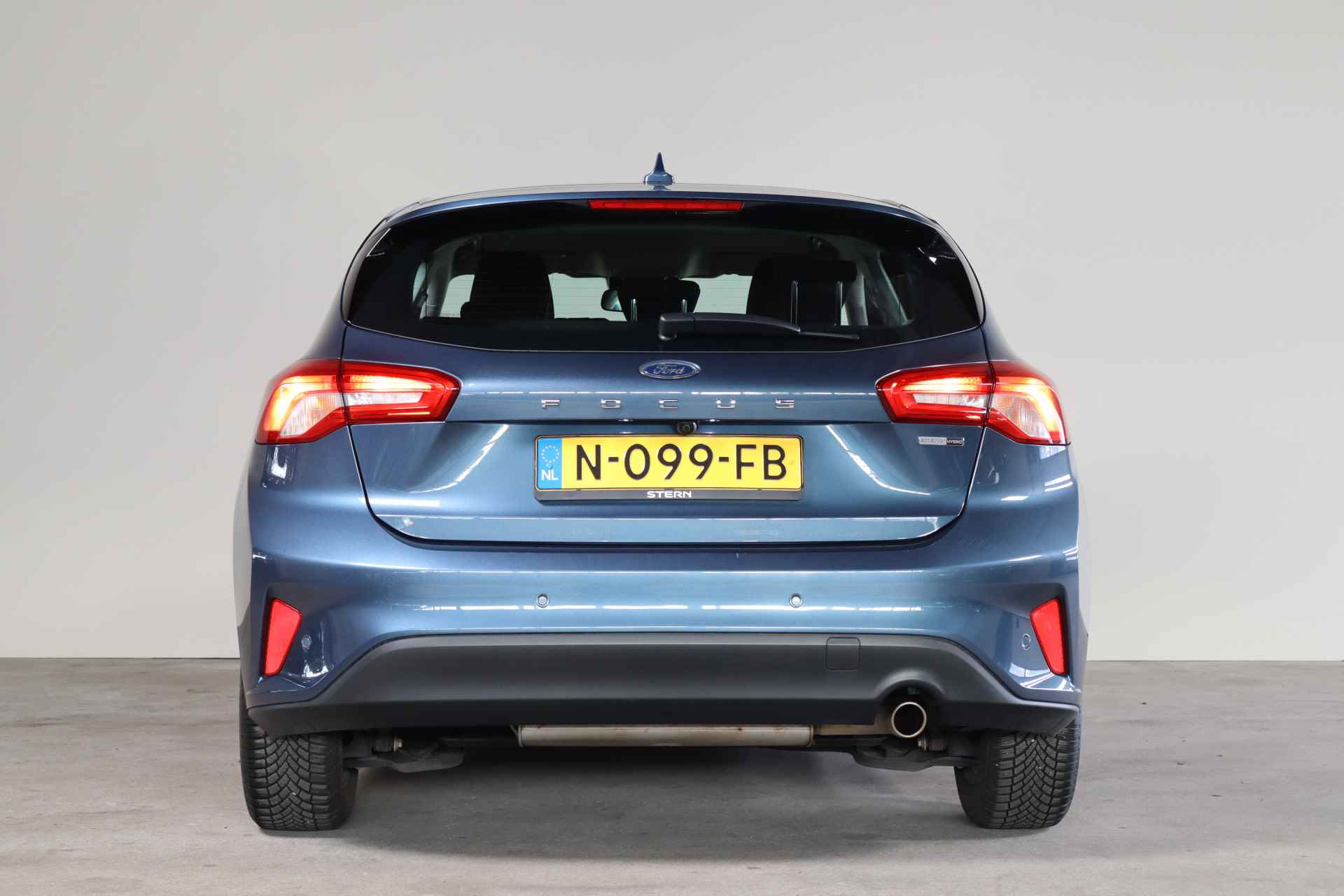 Ford Focus 1.0 EcoBoost Hybrid Trend Edition Business NL-Auto!! Camera I Apple Car-Play -- A.S. ZONDAG GEOPEND VAN 11.00 T/M 15.30 -- - 6/37