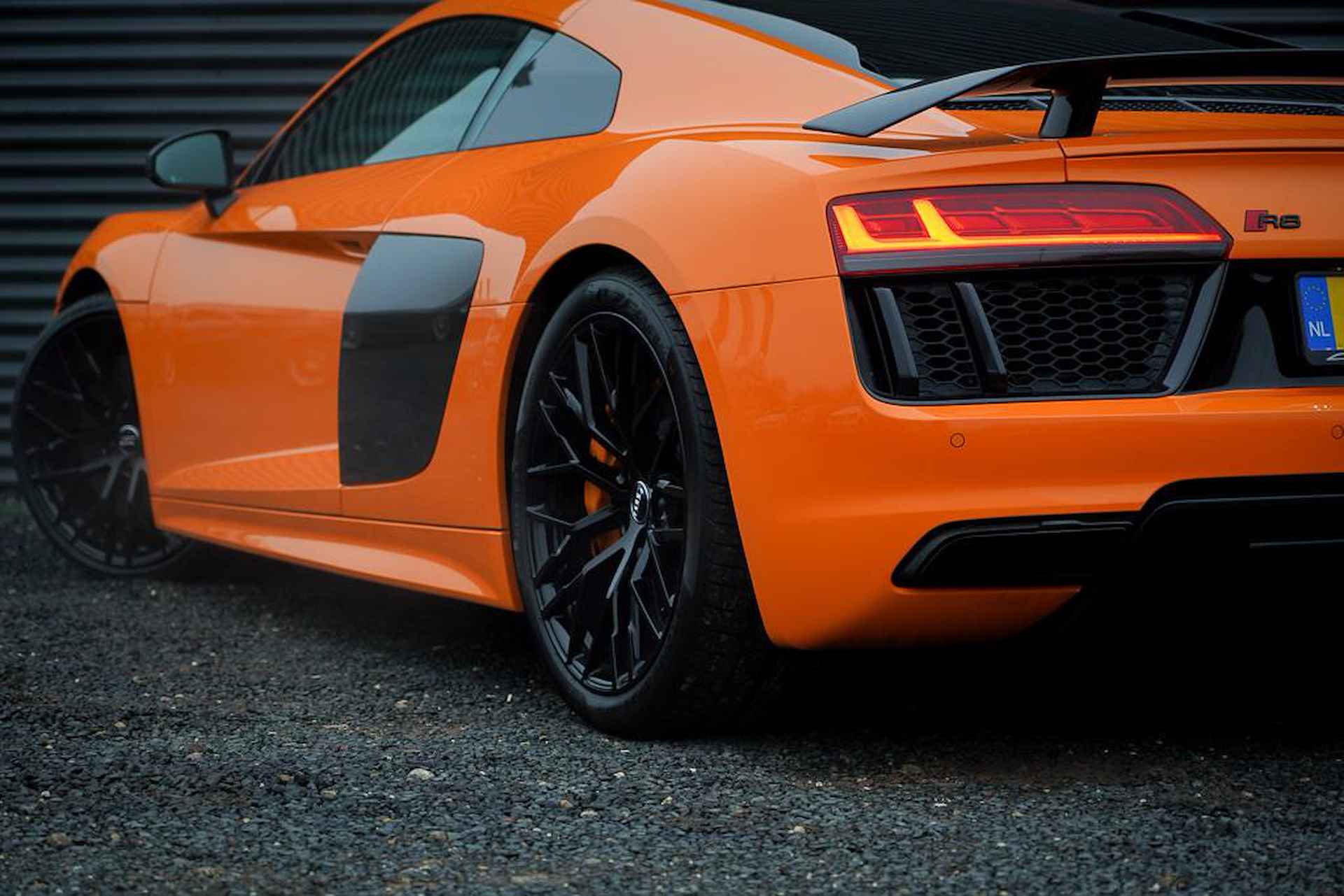 Audi R8 5.2 FSI quattro Plus Akrapovic / Keramisch / B&O / Carbon / Glut Orange - 55/61