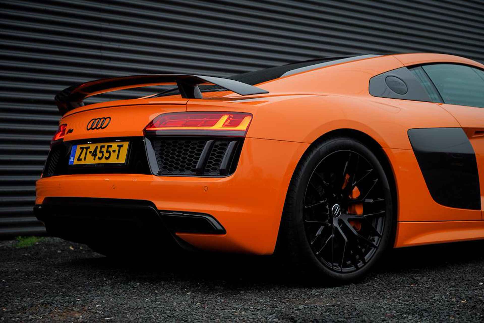 Audi R8 5.2 FSI quattro Plus Akrapovic / Keramisch / B&O / Carbon / Glut Orange - 44/61