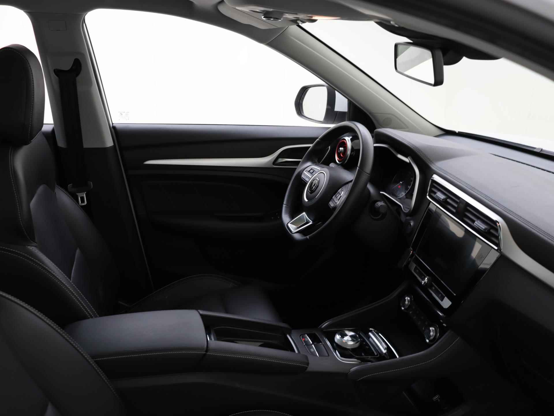 MG ZS EV Luxury | Leder | Panoramadak | Navi | Camera | Apple CarPlay | - 18/32