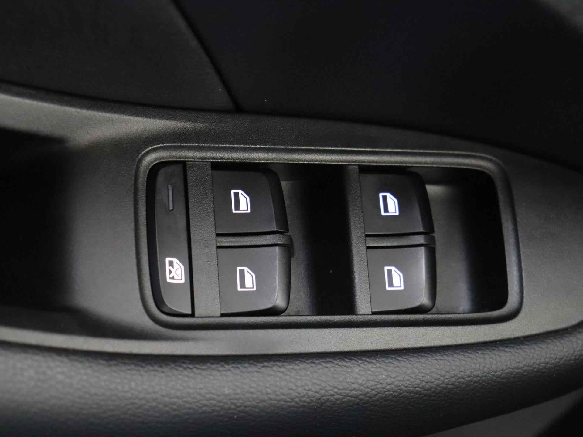 MG ZS EV Luxury | Leder | Panoramadak | Navi | Camera | Apple CarPlay | - 26/32