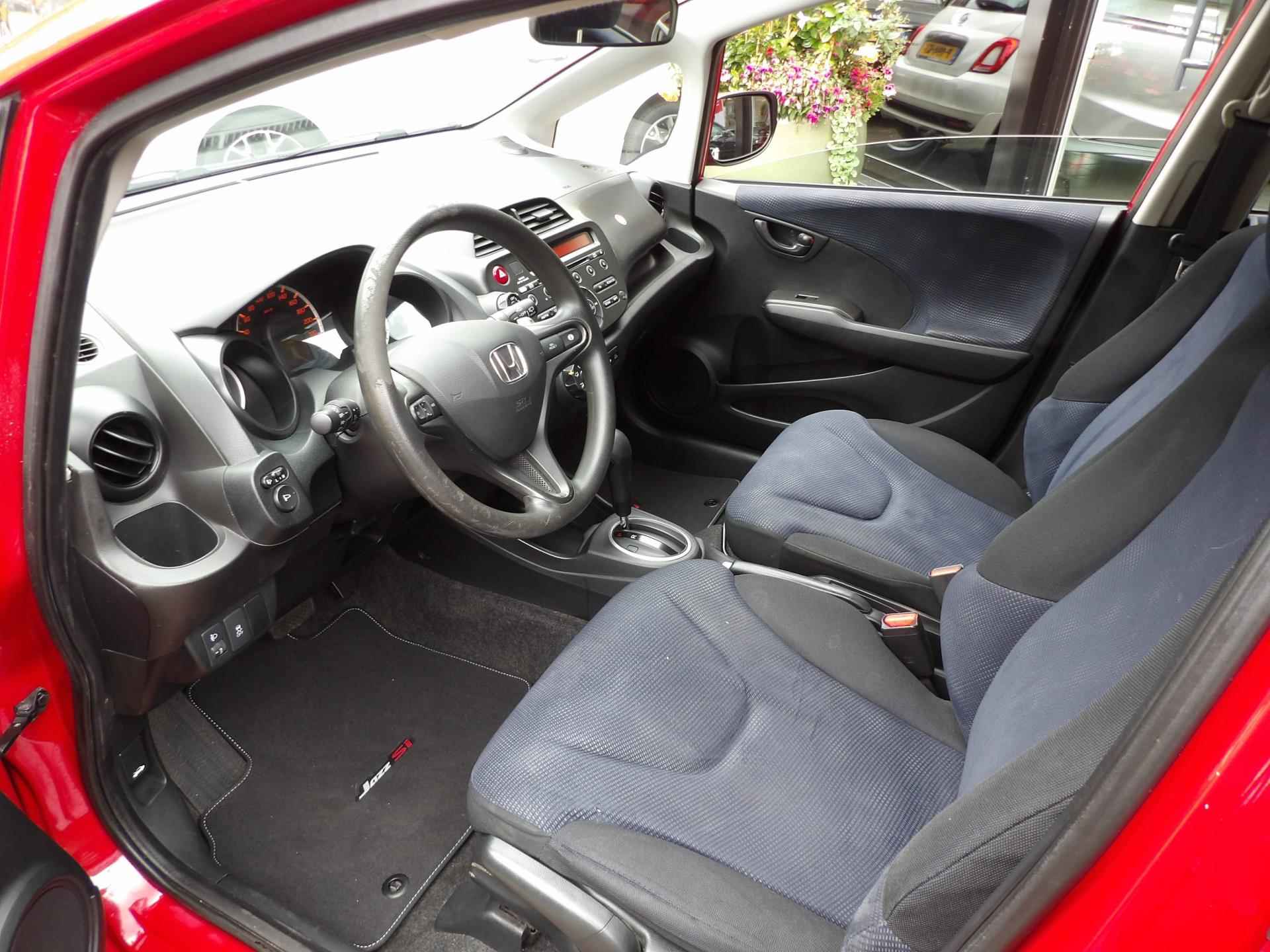 Honda JAZZ 1.4 Trend AUTOMAAT //INCL 12 MAANDAN BOVAG GARANTIE /EN AFLEVERING INCL - 9/25