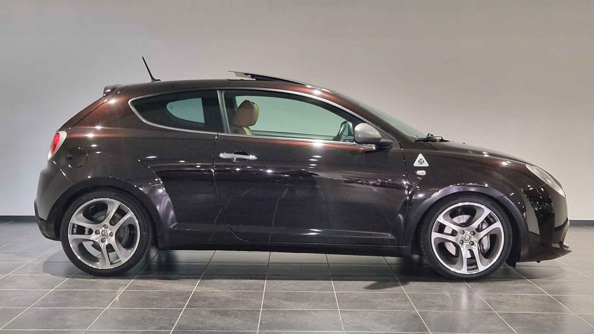 Alfa Romeo MiTo 1.4 T Quadrifoglio Verde | Panoramadak | Carplay | 18 inch - 19/28