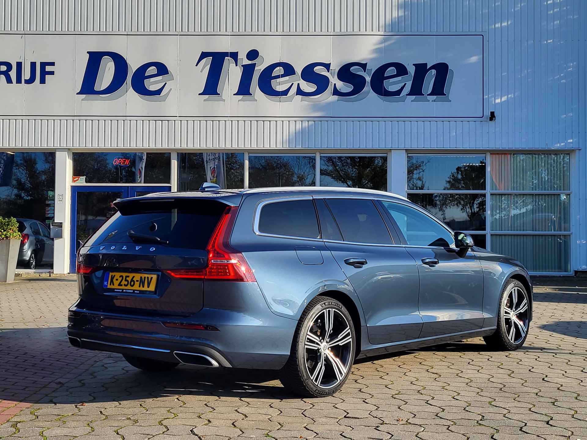 Volvo V60 2.0 B3 Inscription, 19"LM velgen, Trekhaak, - 5/38