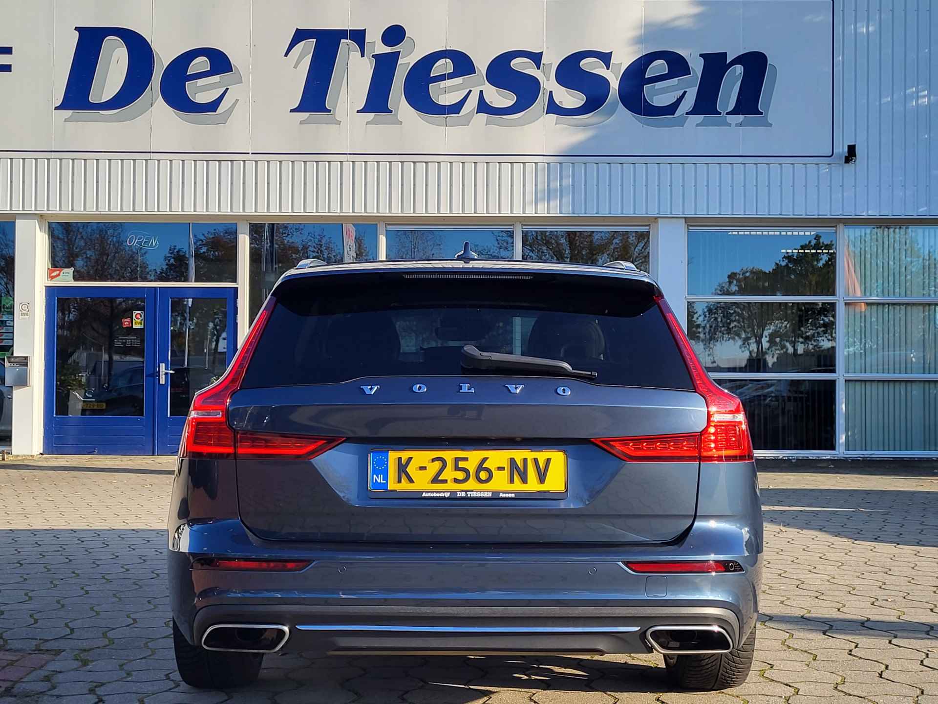 Volvo V60 2.0 B3 Inscription, 19"LM velgen, Trekhaak, - 33/38