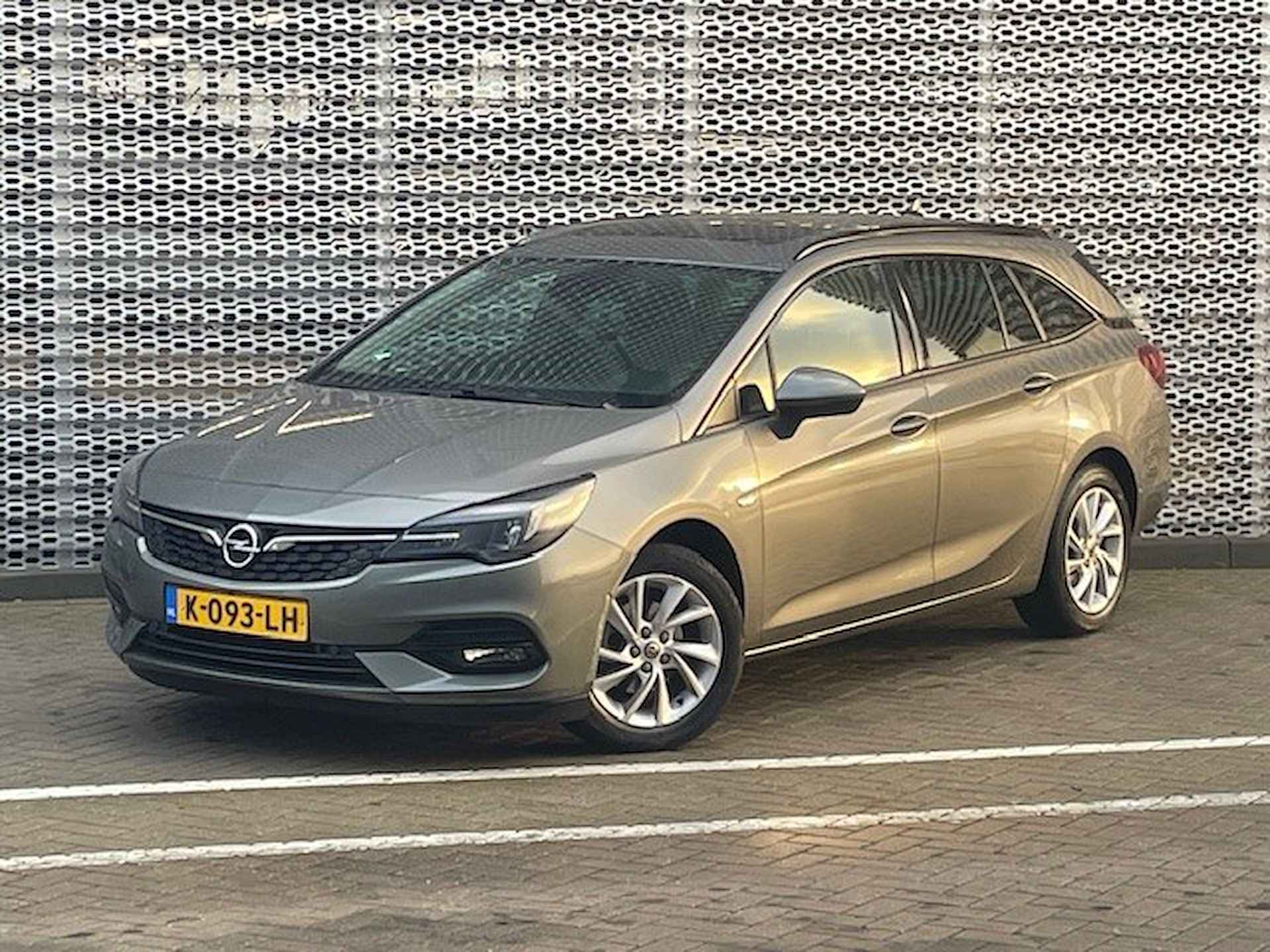 Opel Astra Sports Tourer 1.2 130PK Business Elegance Comfort Stoelen | Schuif/kantel dak | Dodehoek bewaking | Trekhaak | - 31/37